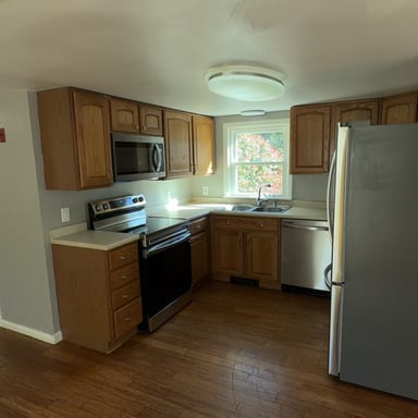 Property photo 2 of 15 Linden St