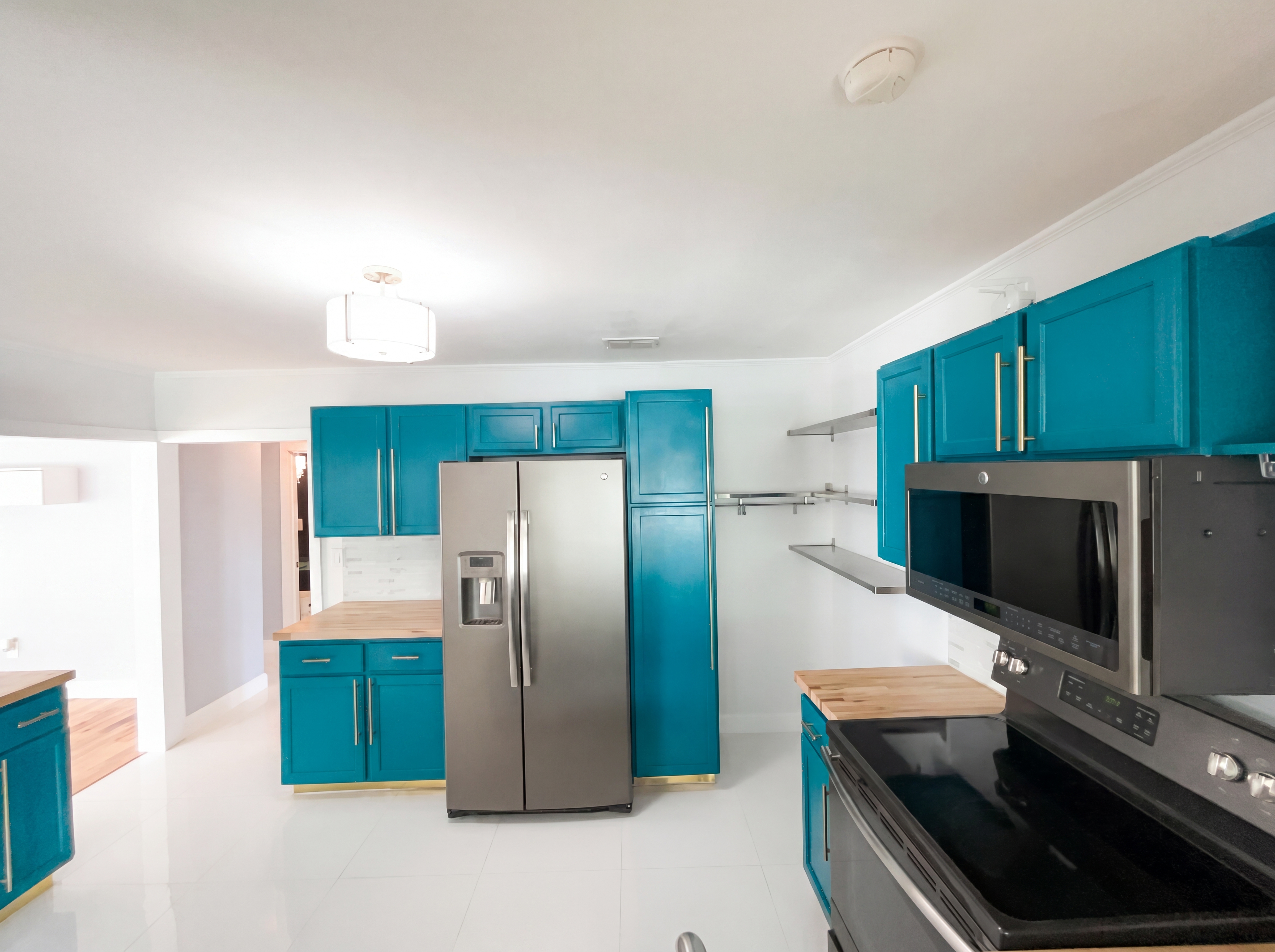 Photo 13 of 42 of 302 E Drury Ave, Kissimmee, FL
