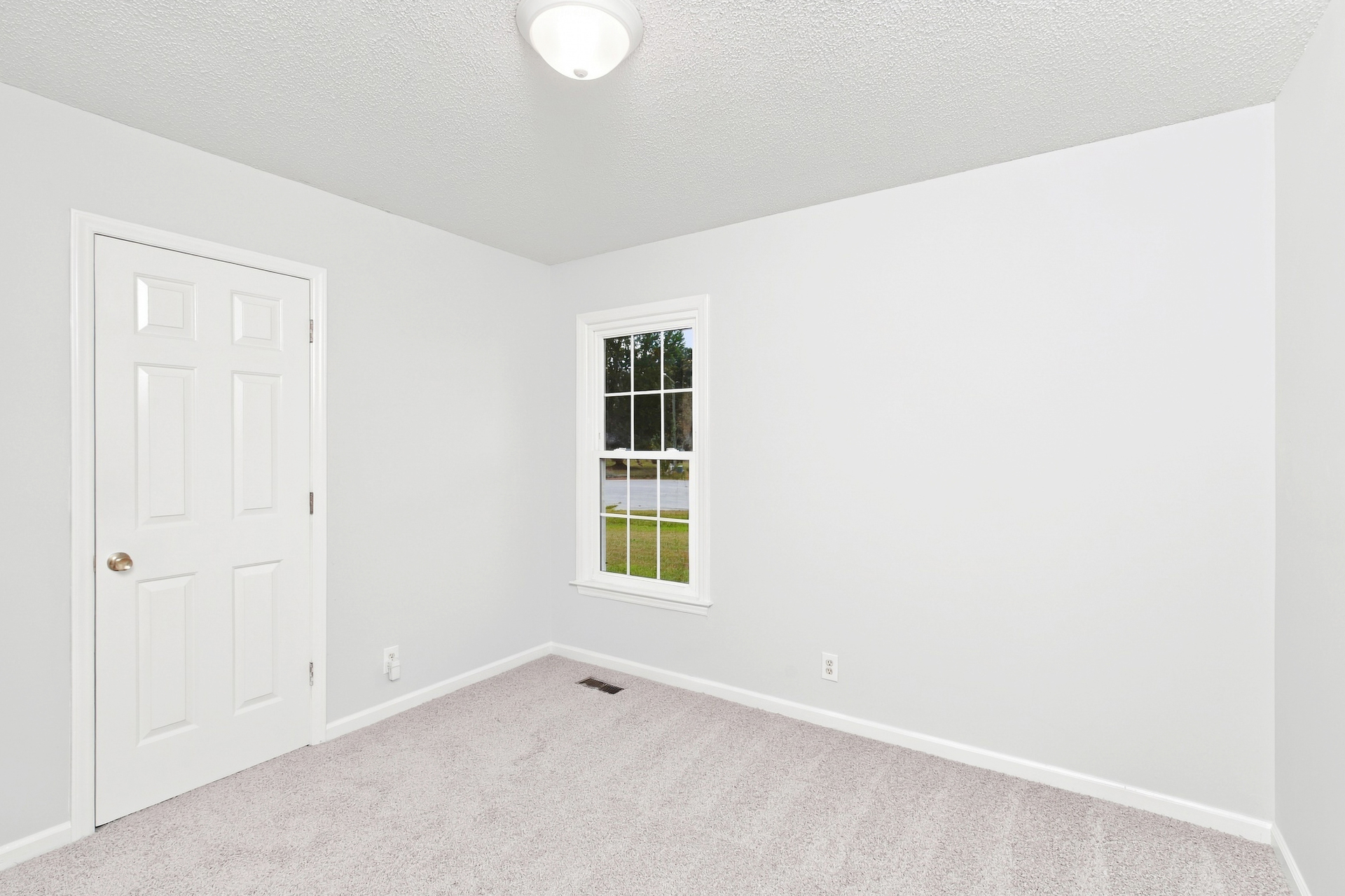 Photo 10 of 16 of 110 Patsy Ln, Goldsboro, NC