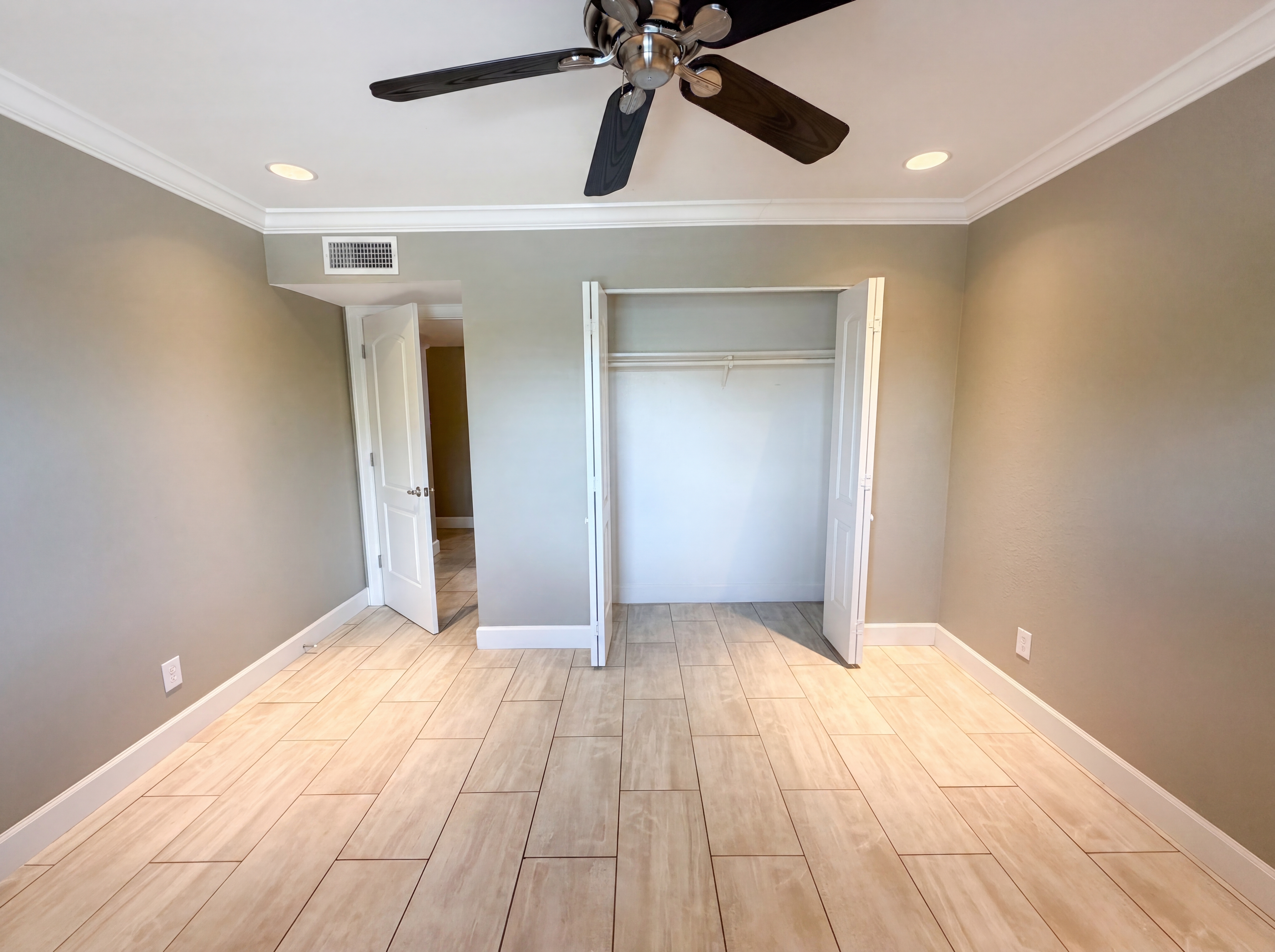 Photo 21 of 34 of 2244 E Nicolet Ave, Phoenix, AZ