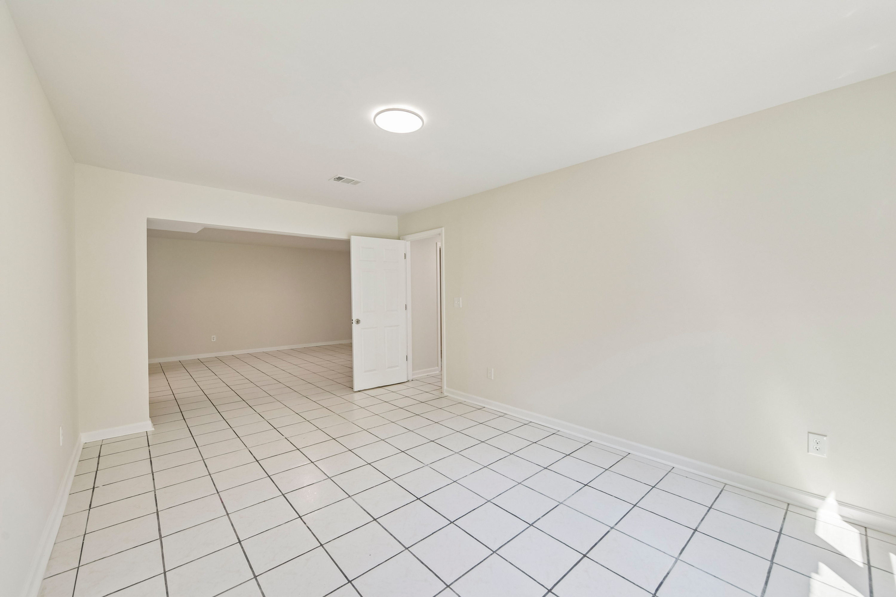 Photo 11 of 33 of 6608 Windbrook Way, Flowery Branch, GA