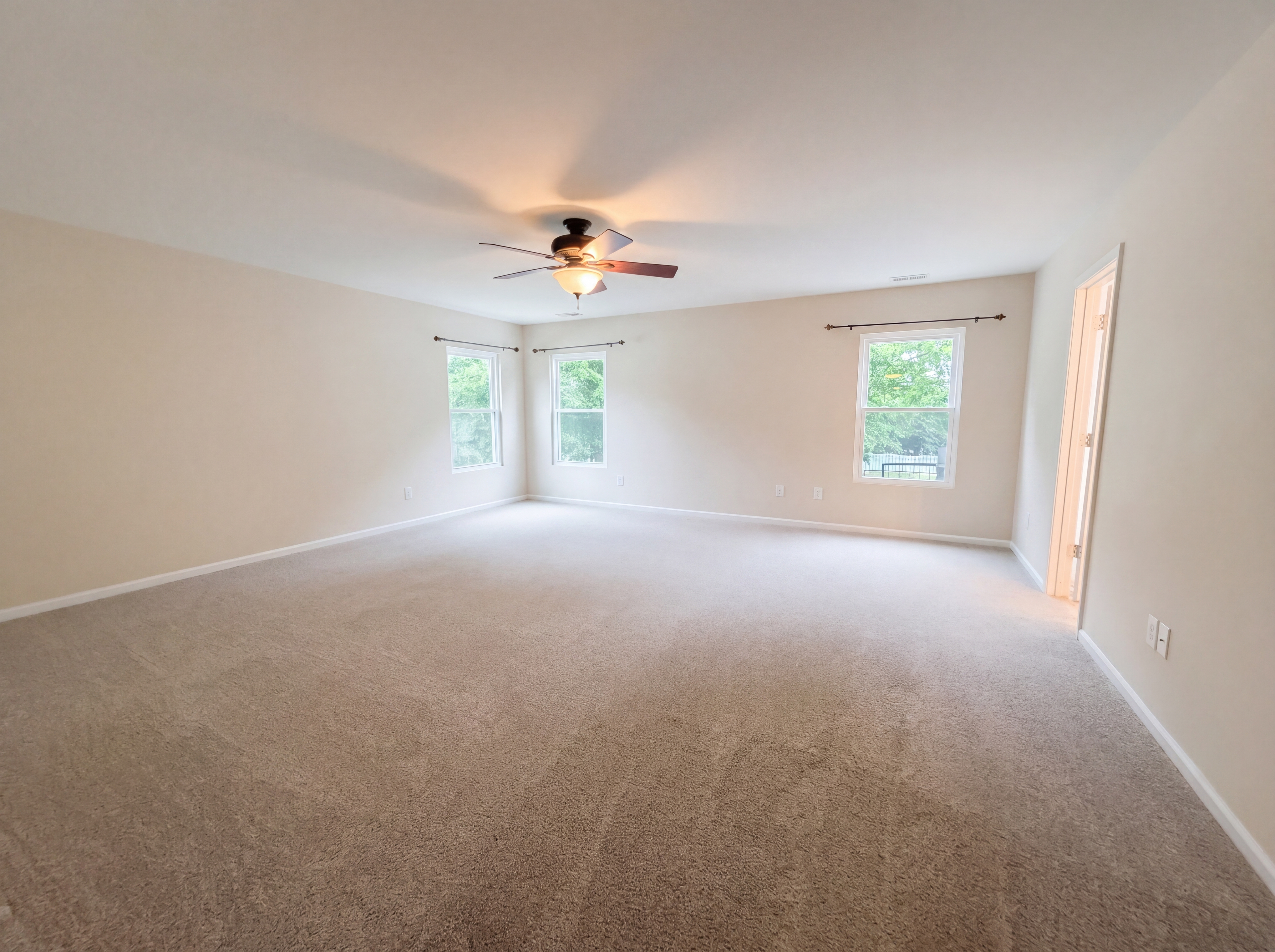 Photo 8 of 18 of 221 Sycamore Creek Rd, Fort Mill, SC