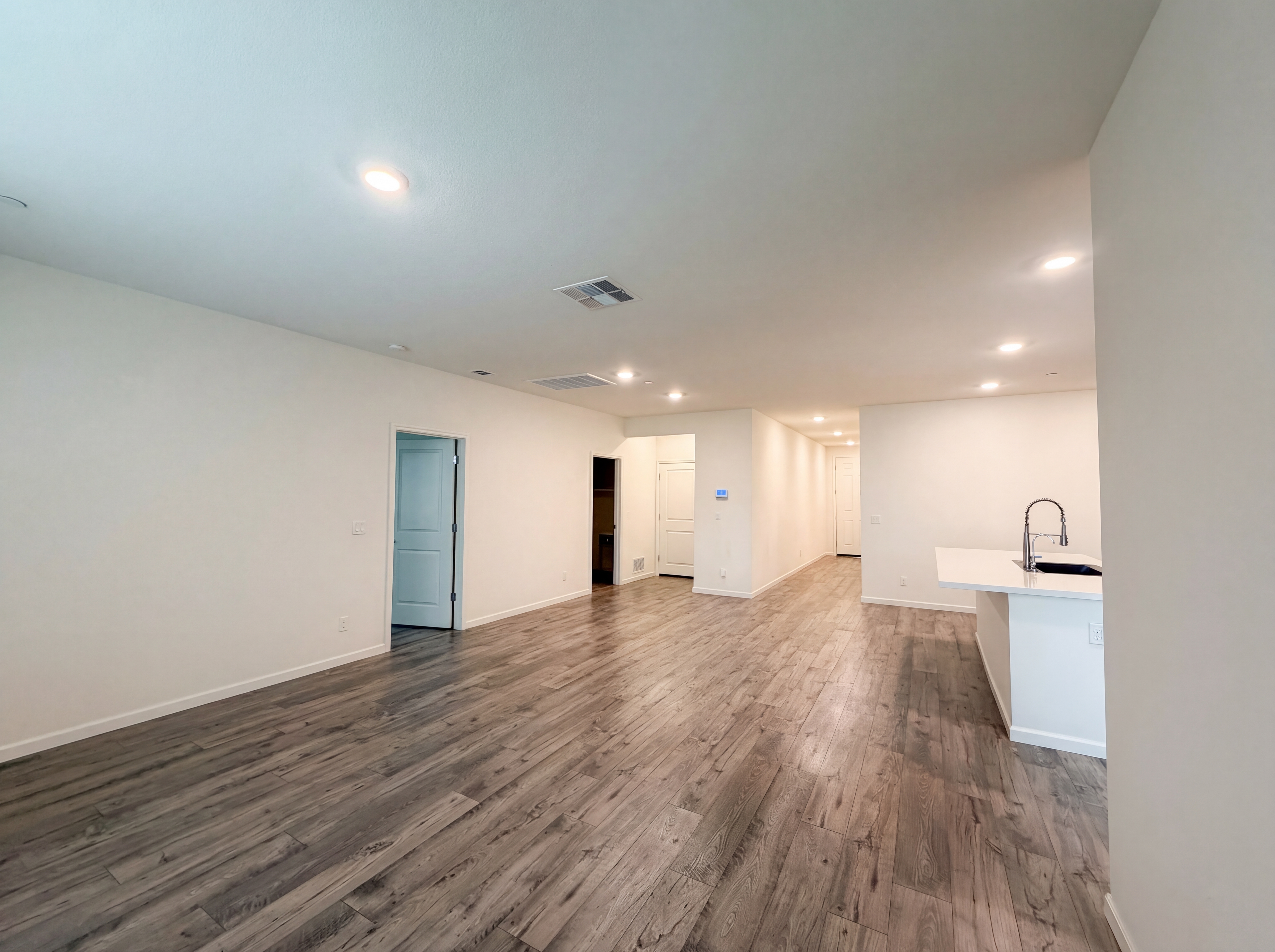 Photo 20 of 31 of 15385 Trolley St, Lathrop, CA