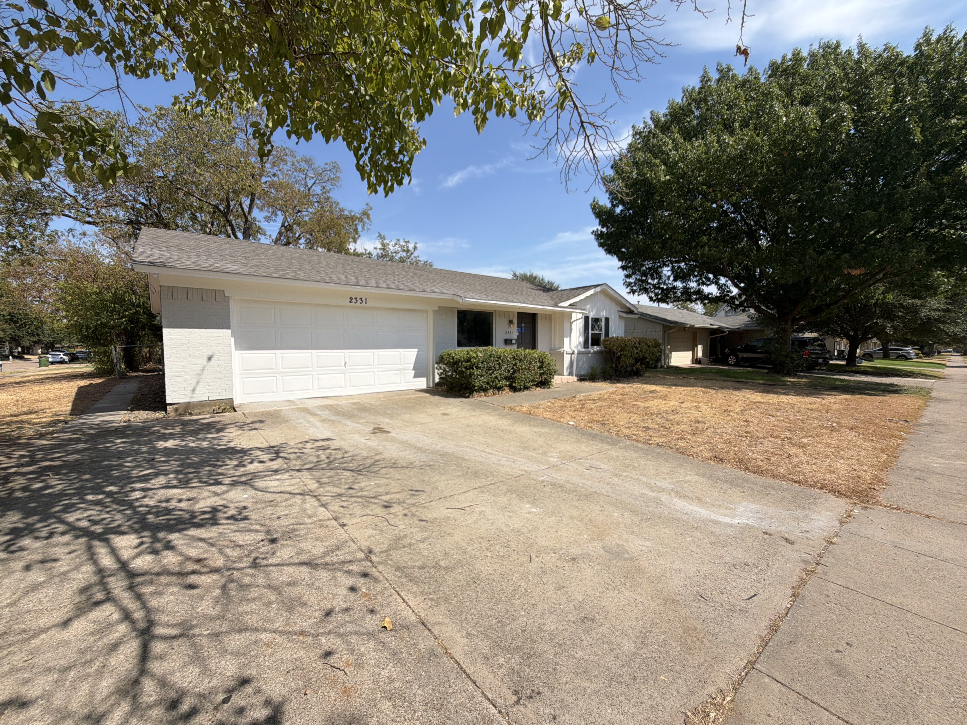 Photo 18 of 19 of 2331 Royal Dr, Garland, TX