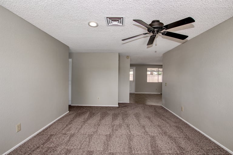 Photo 5 of 25 - 1912 W Dartmouth St, Mesa, AZ 85201