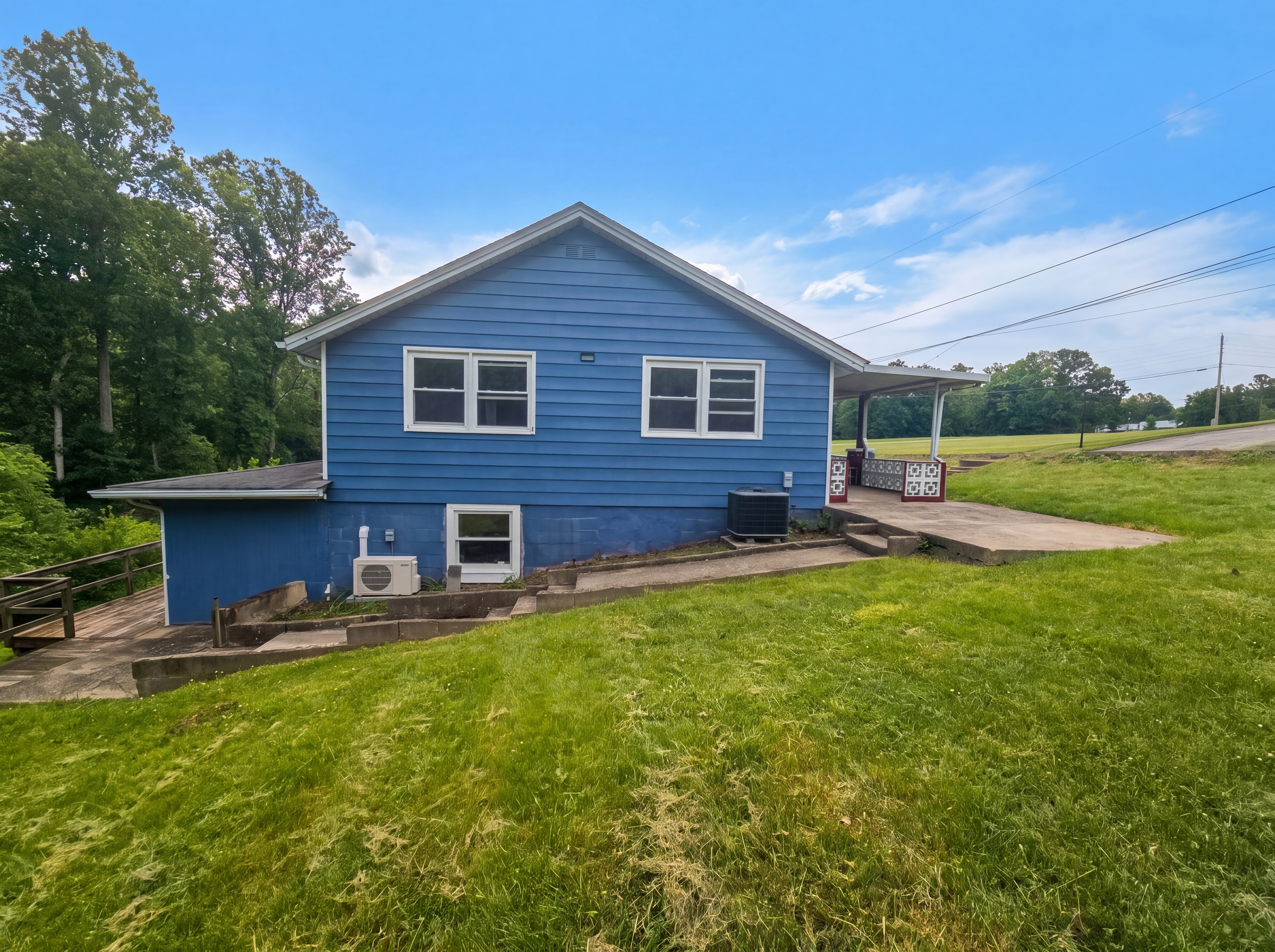 Photo 16 of 19 of 3209 Swan Pl, Lynchburg, VA