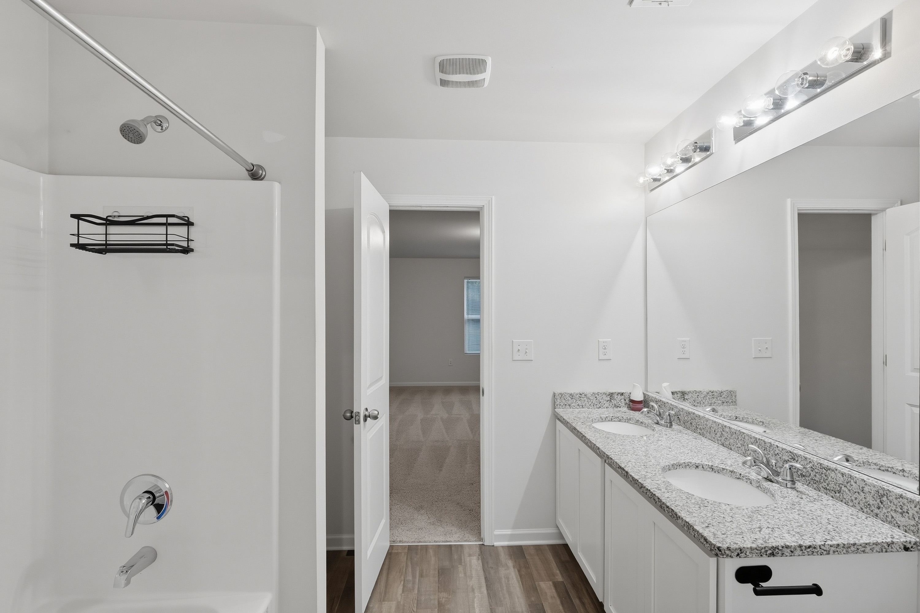 Photo 5 of 35 of 1778 Cheryl Ave, Griffin, GA