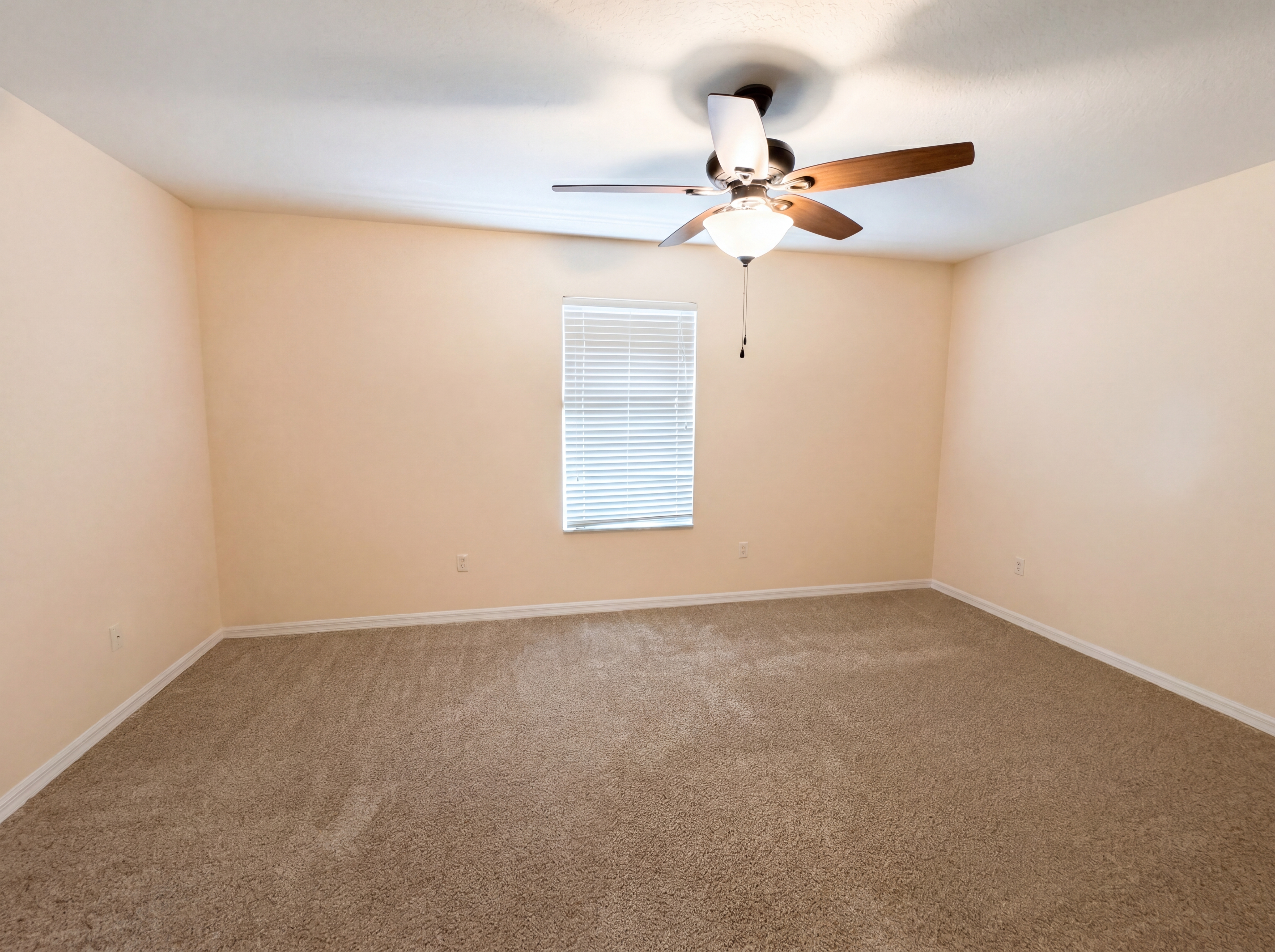 Photo 14 of 29 of 619 Errol Pkwy, Apopka, FL
