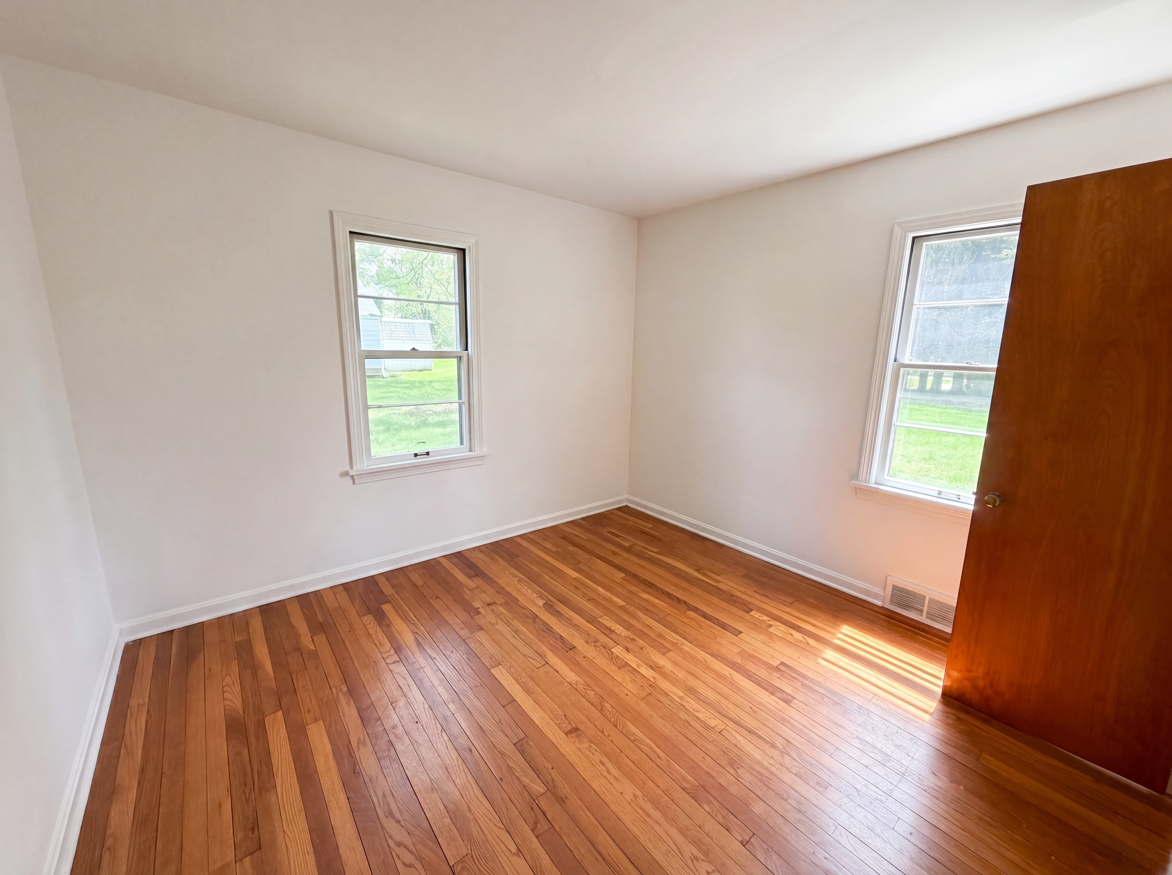 Photo 11 of 21 of 1064 Munroe Falls Kent Rd, Kent, OH