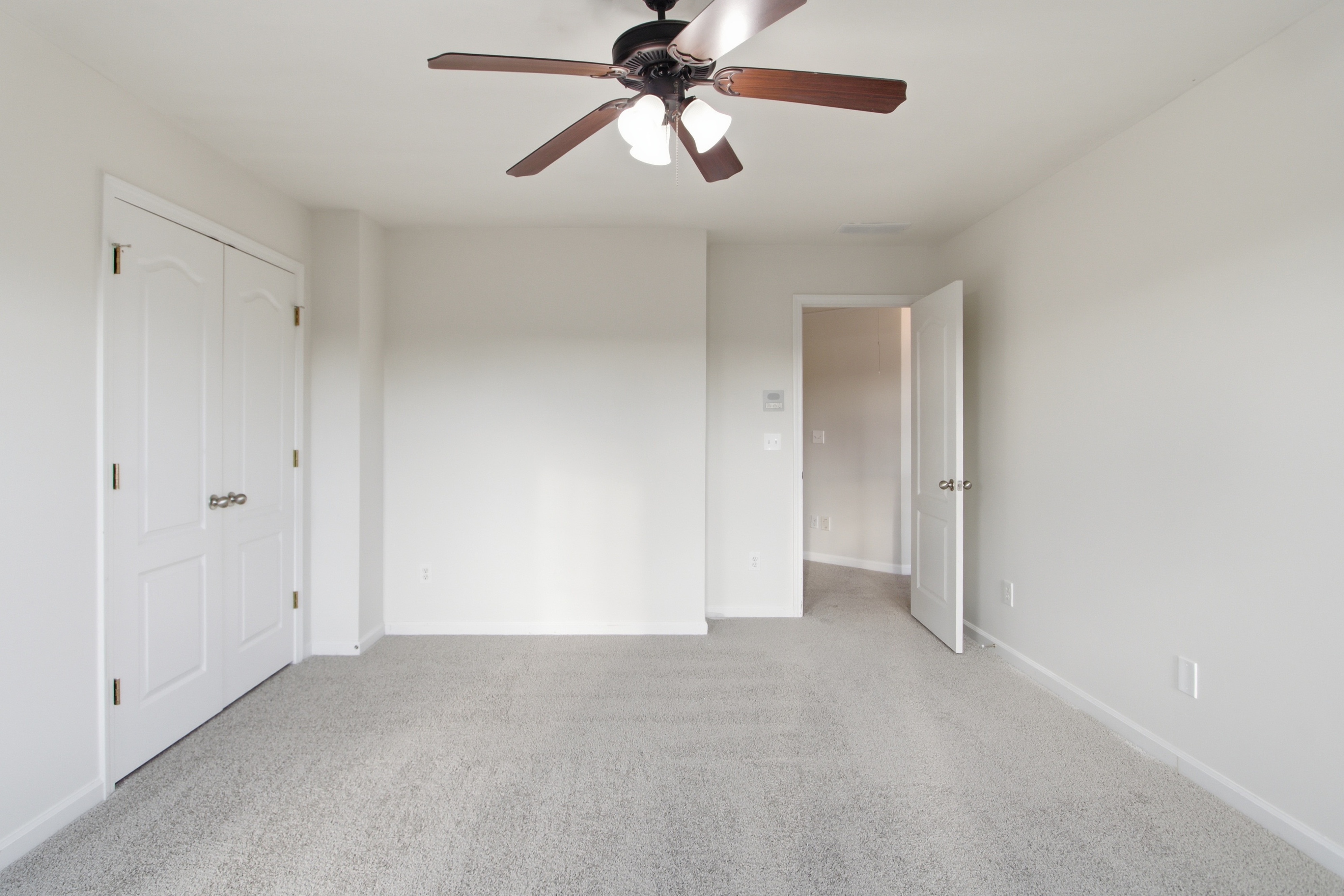 Photo 33 of 61 of 1028 River Forest Pt, Lawrenceville, GA