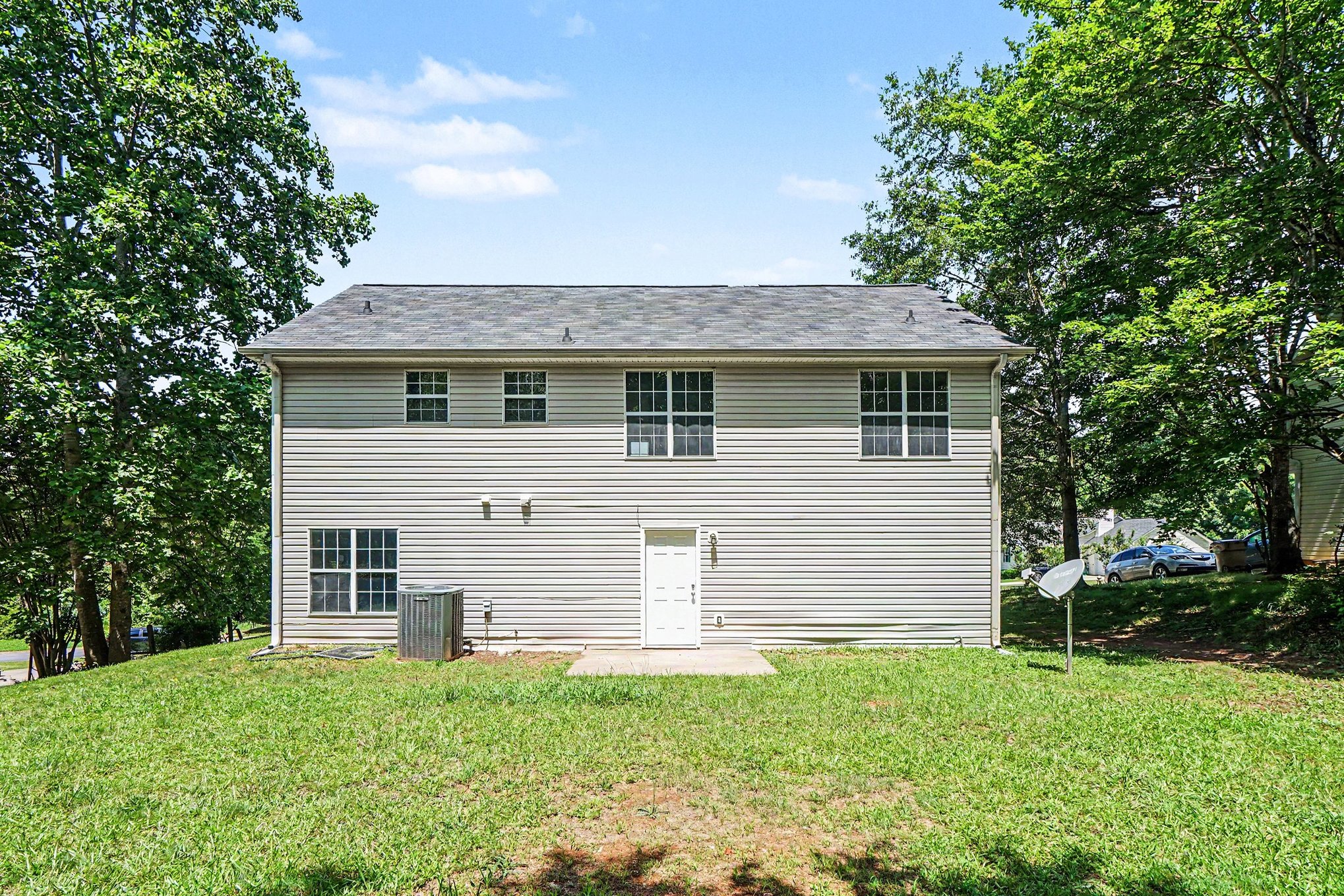 Photo 5 of 19 of 4967 McKinley Dr, Lula, GA