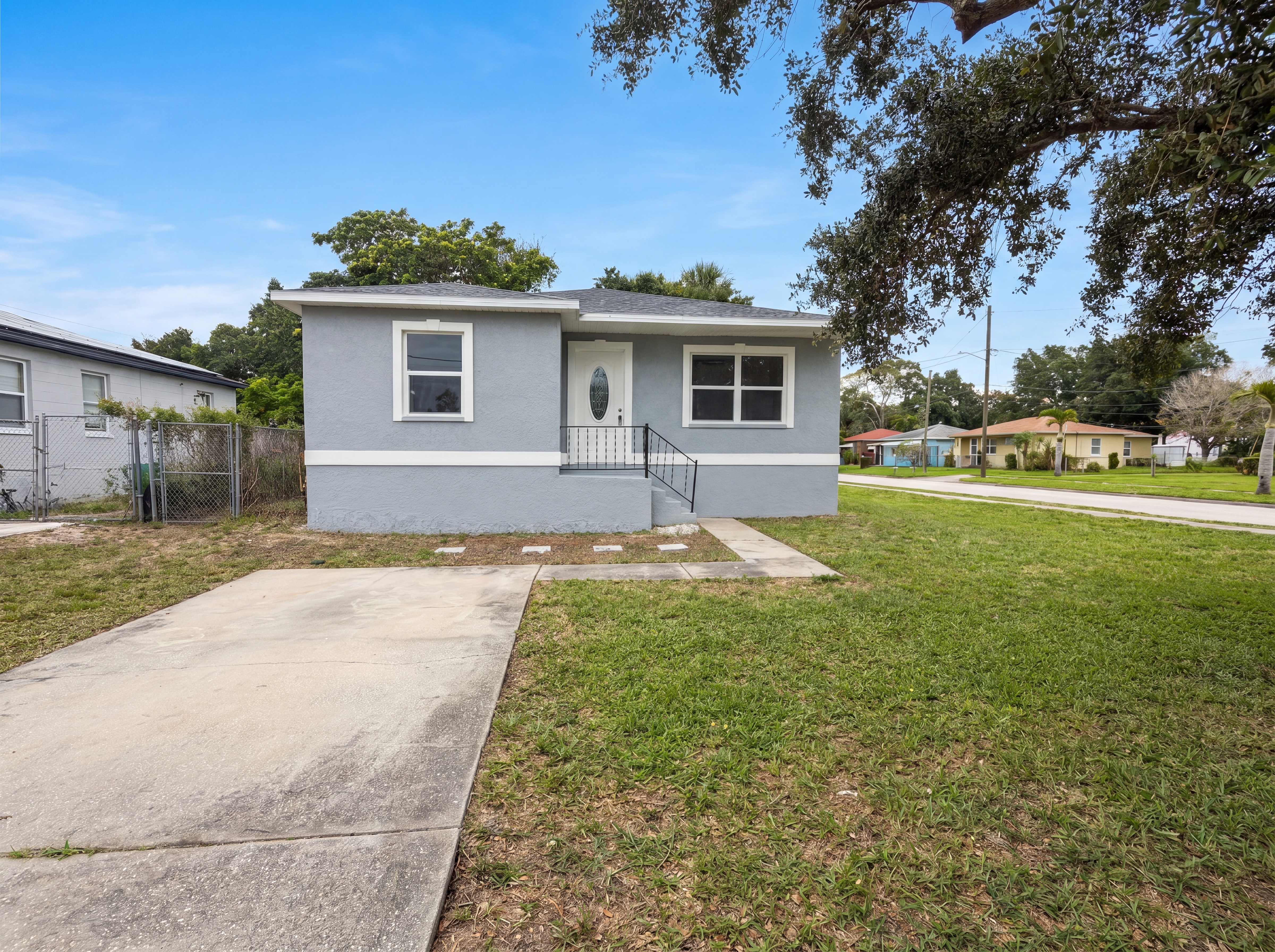Photo 23 of 25 of 845 40th Ave S, Saint Petersburg, FL