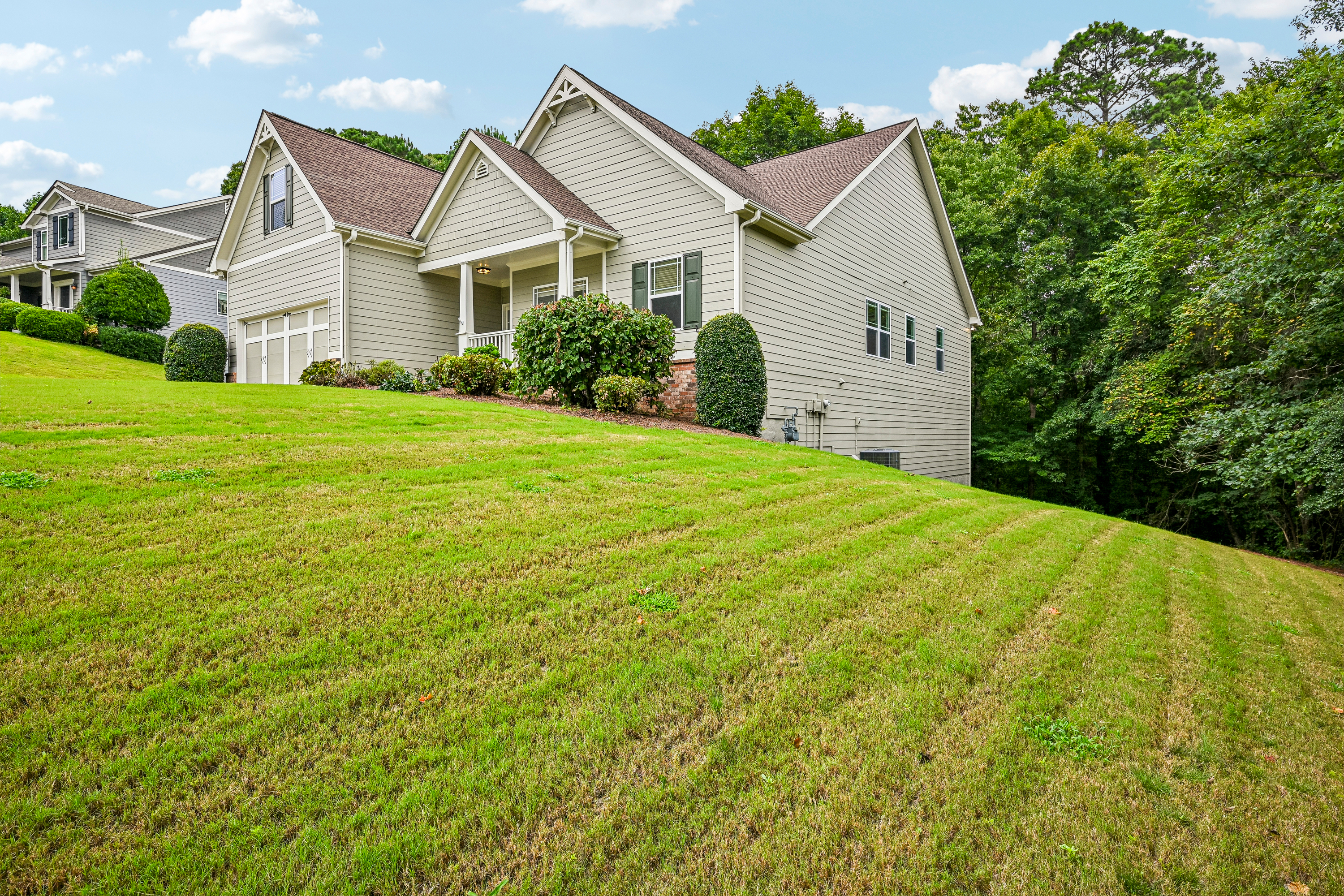 Photo 12 of 45 of 261 Potomac Dr, Dallas, GA