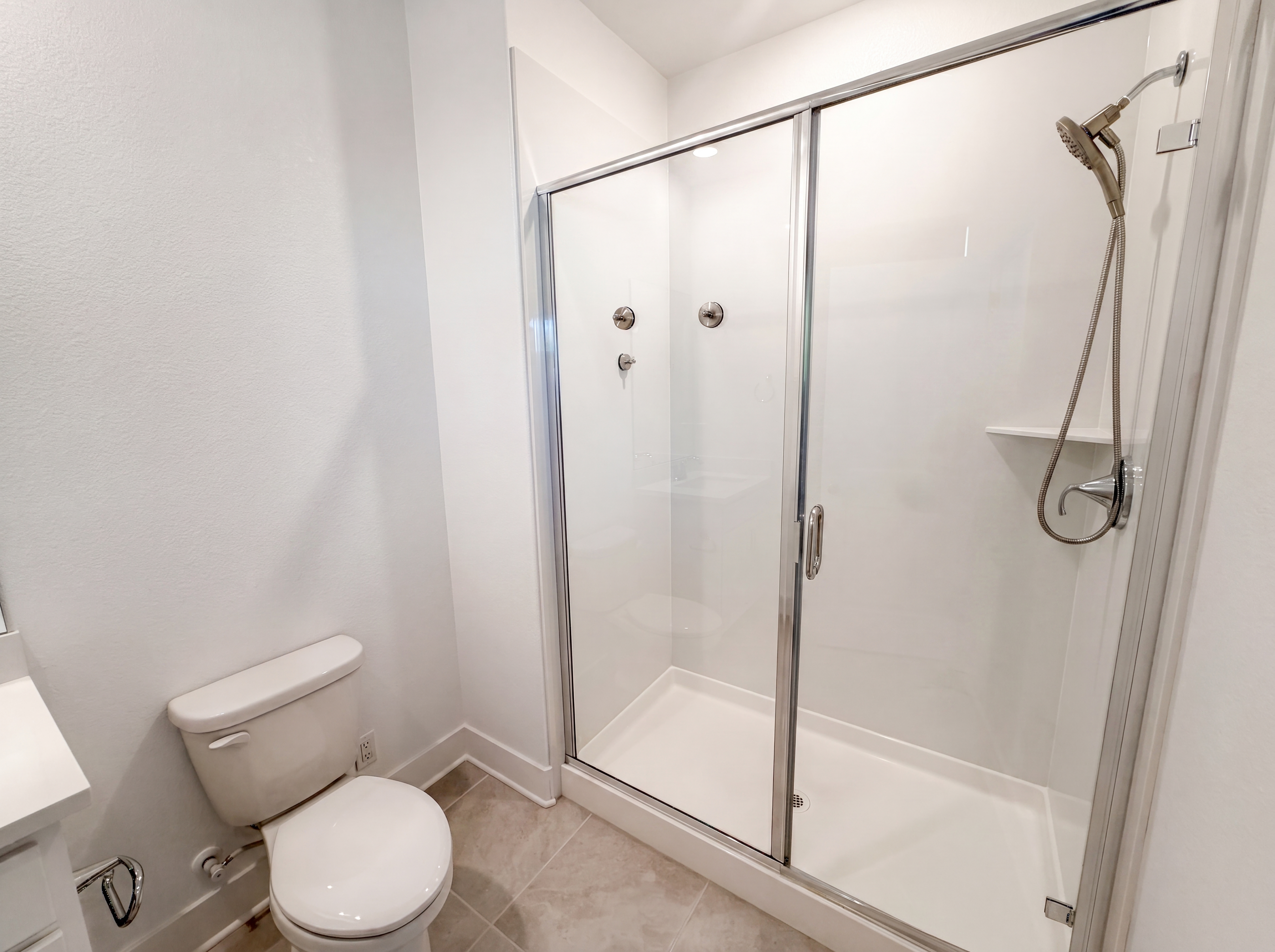 Photo 12 of 50 of 2743 Irish Meadow Way, Lathrop, CA