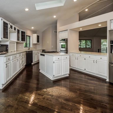 Property photo 2 of 526 Towne Ct