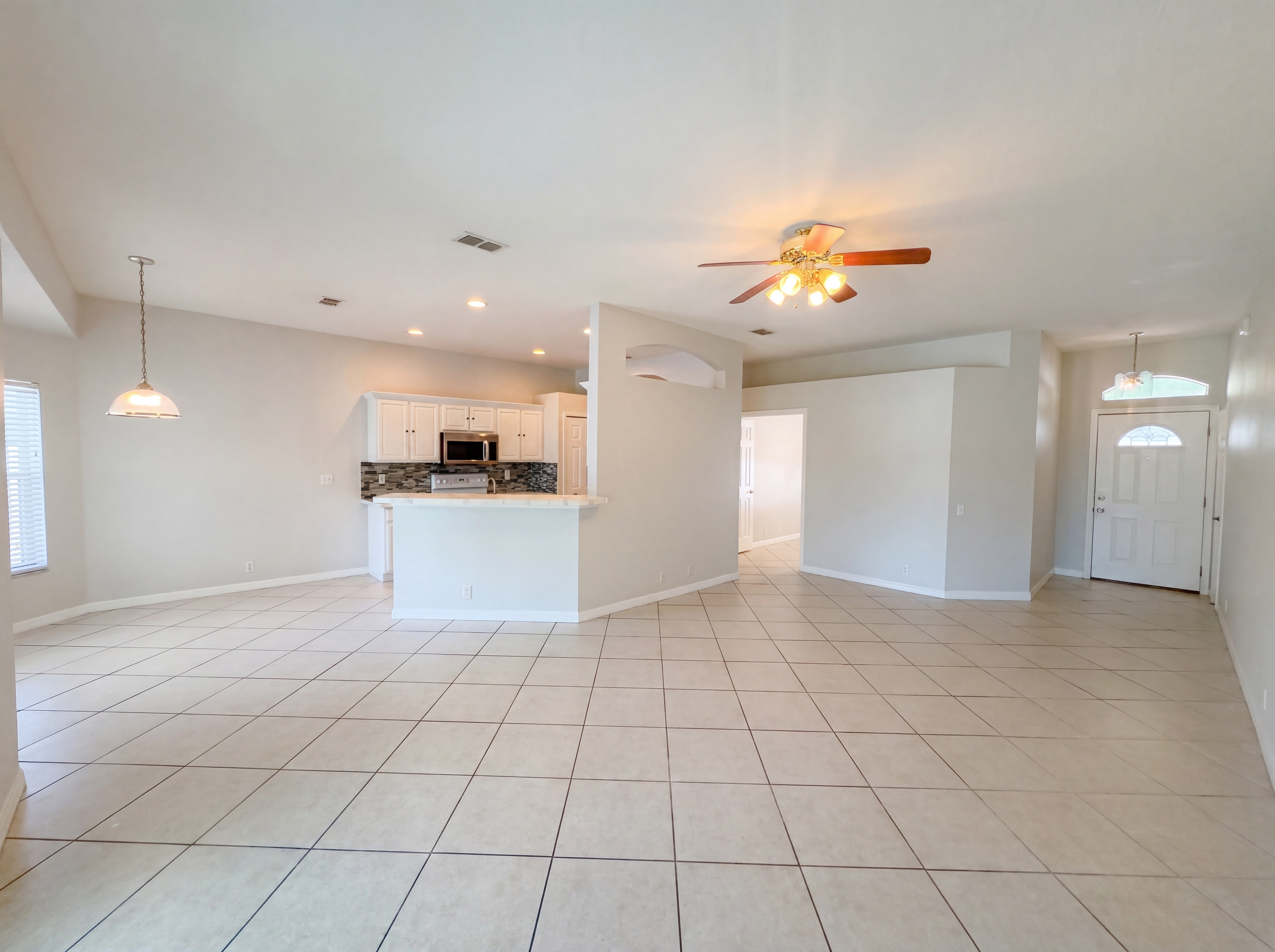 Photo 6 of 22 of 6457 Myrtlewood Dr, Lakeland, FL