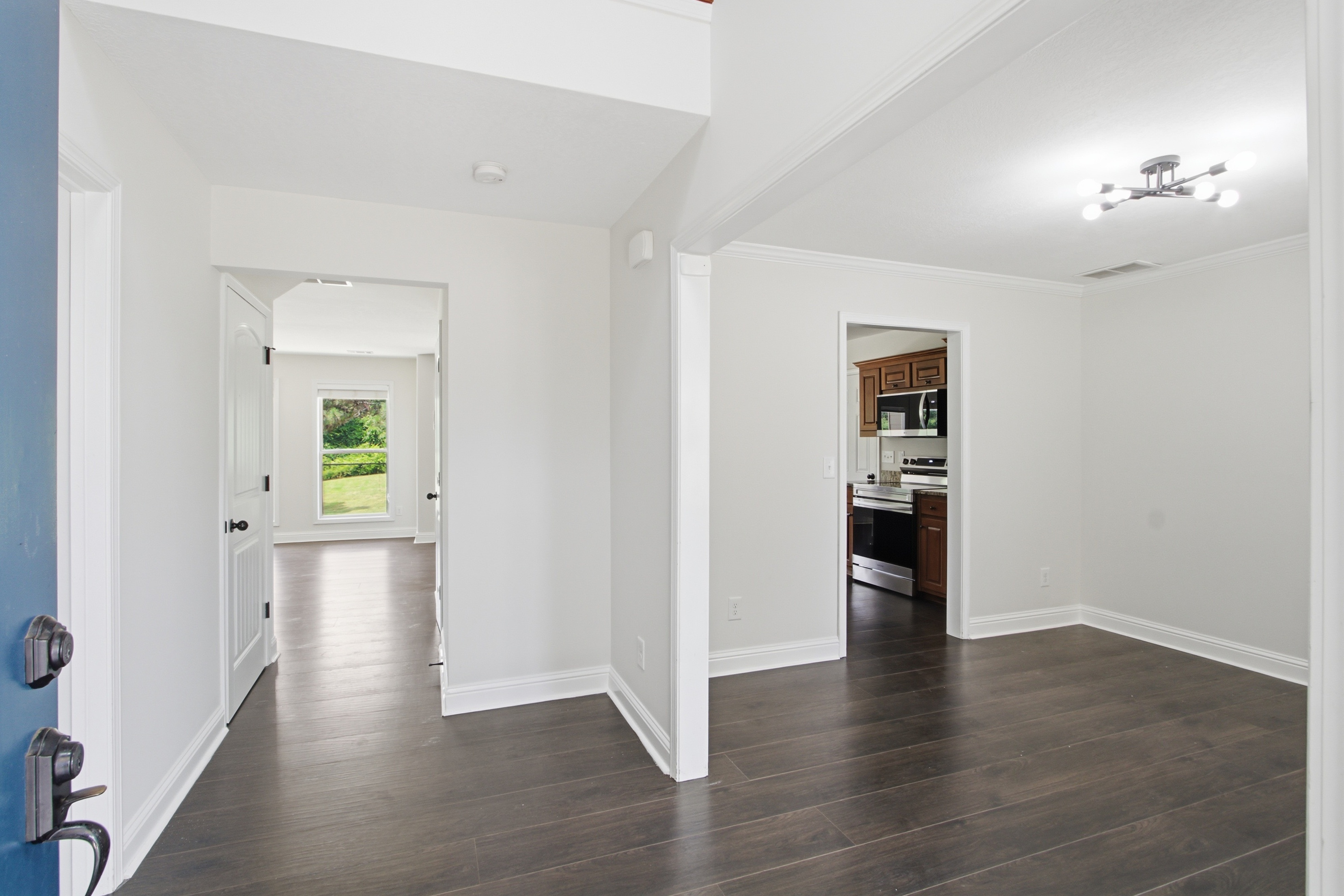Photo 14 of 42 of 454 Woodbriar Dr, Jefferson, GA