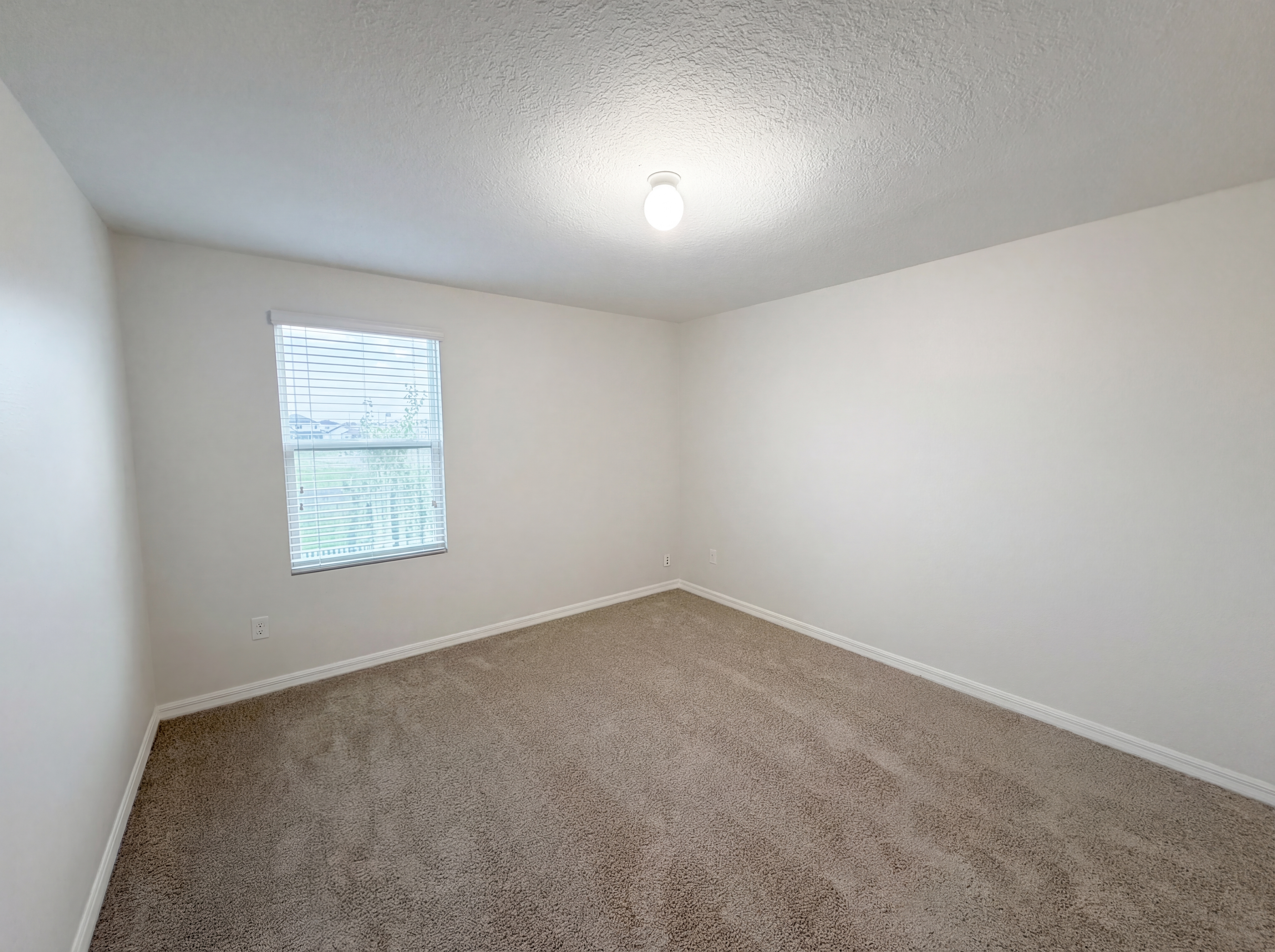 Photo 21 of 34 of 35687 Hillbrook Ave, Zephyrhills, FL