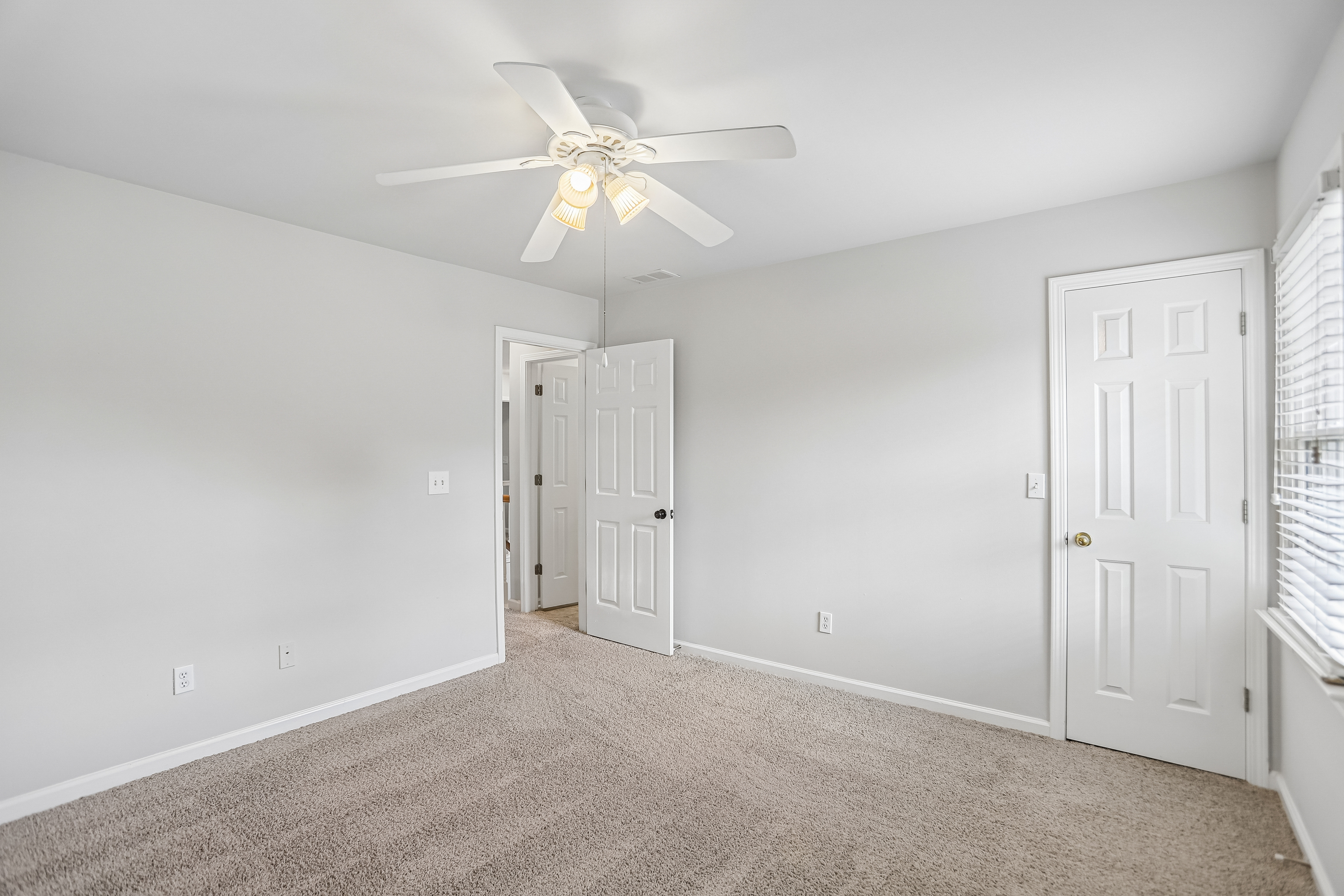 Photo 31 of 51 of 199 Pine Cres, Newnan, GA