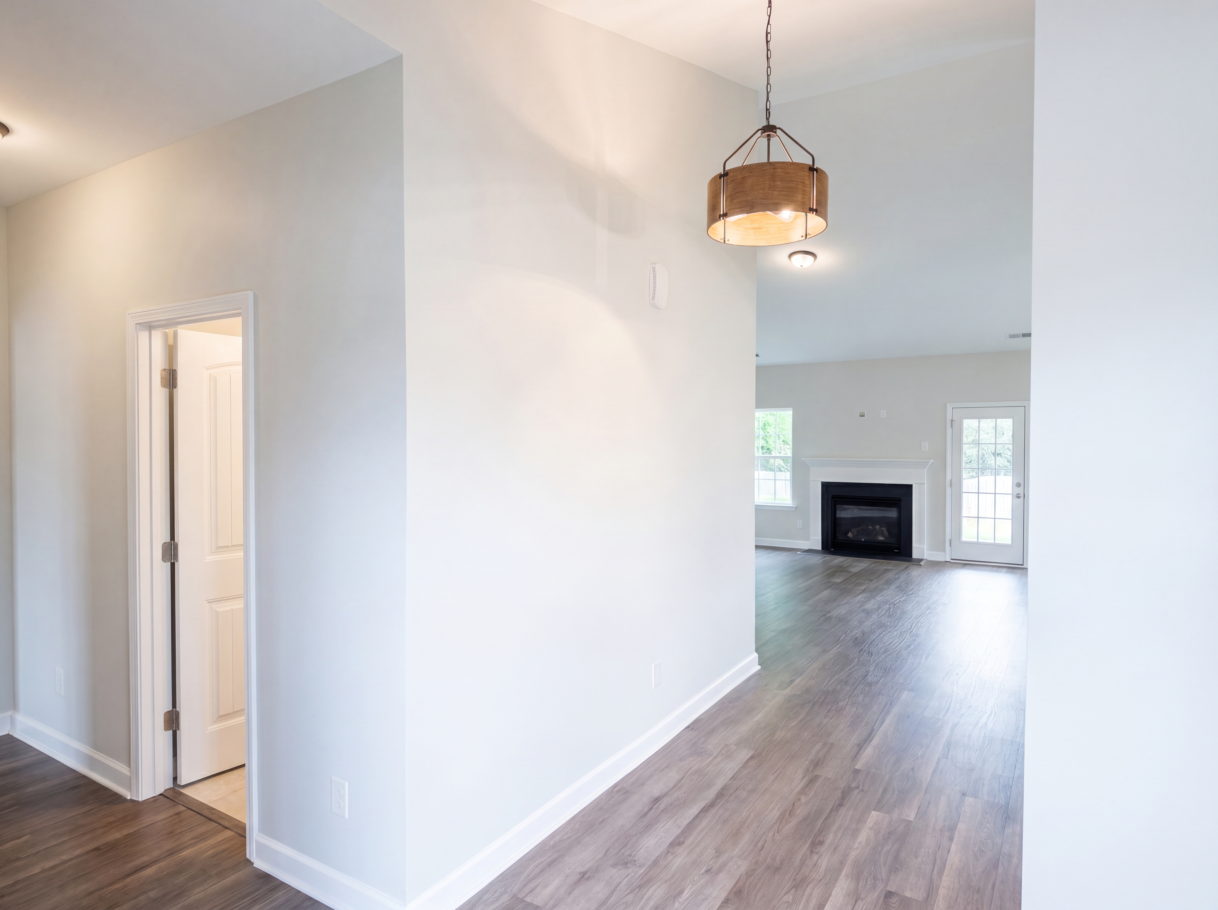 Photo 10 of 24 of 345 Hollow Cove Rd, Chapin, SC