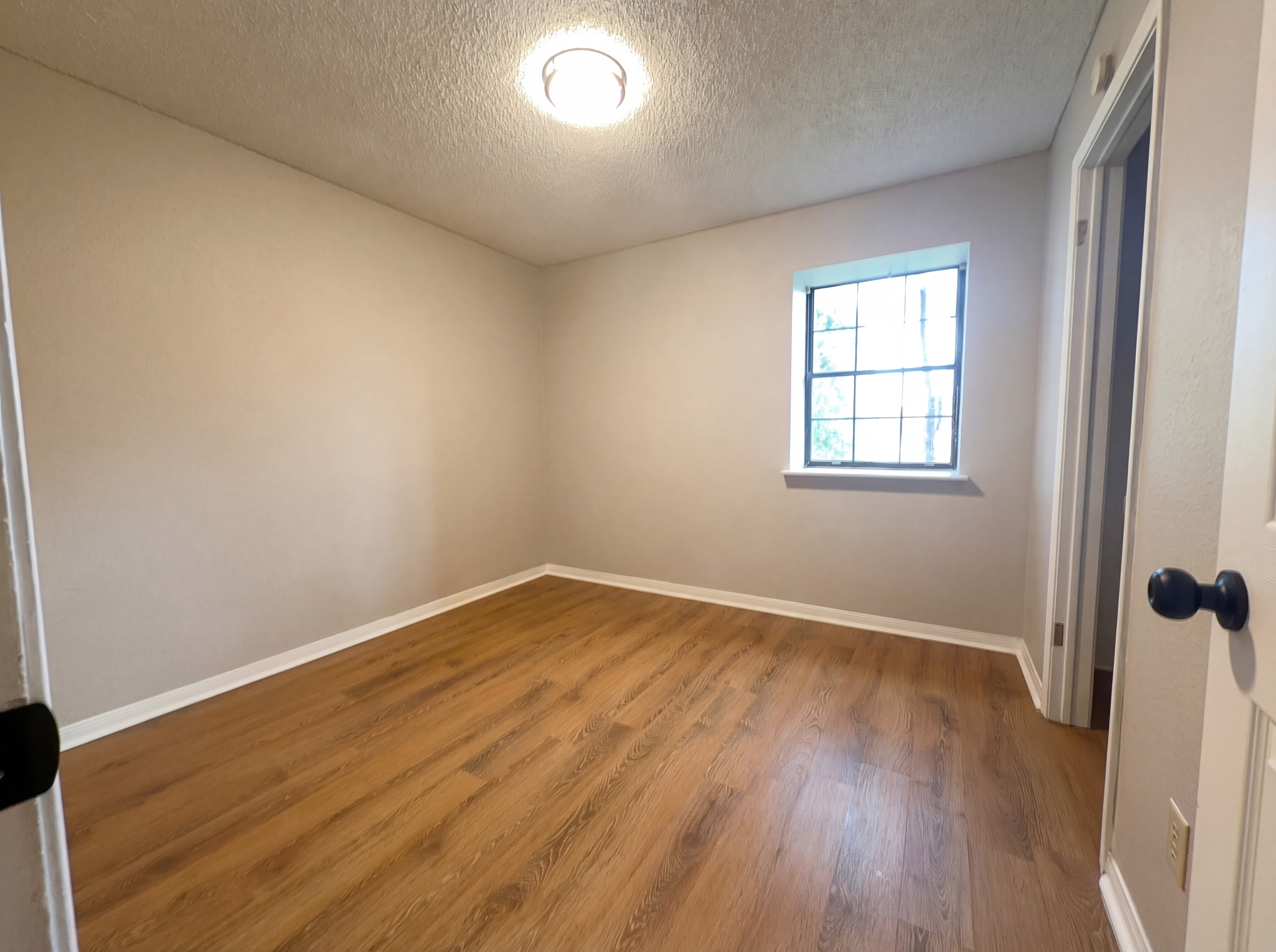 Photo 4 of 17 of 908 Hackberry St, Copperas Cove, TX