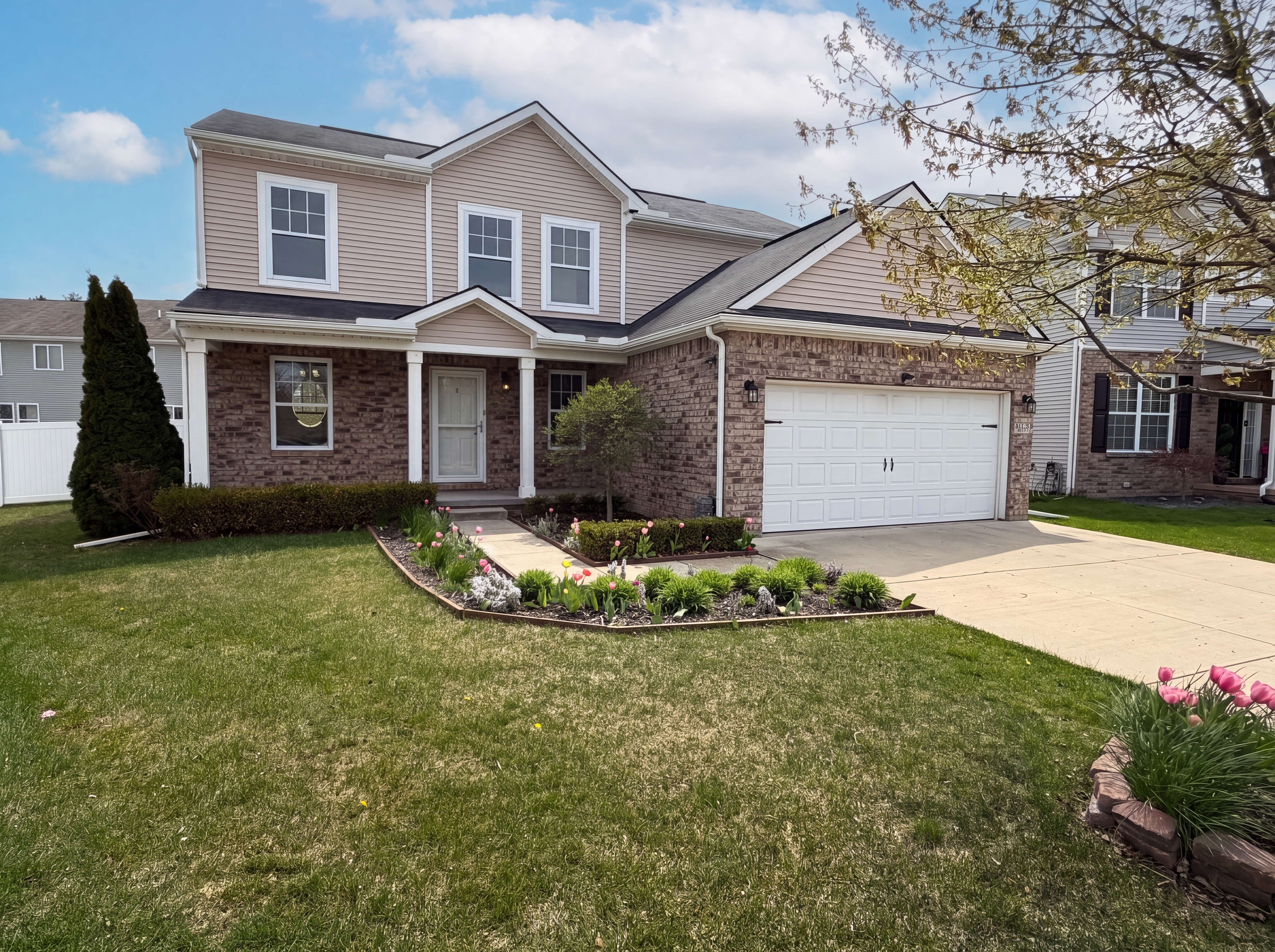 Photo 36 of 44 of 42824 Greystone Dr, Sterling Heights, MI