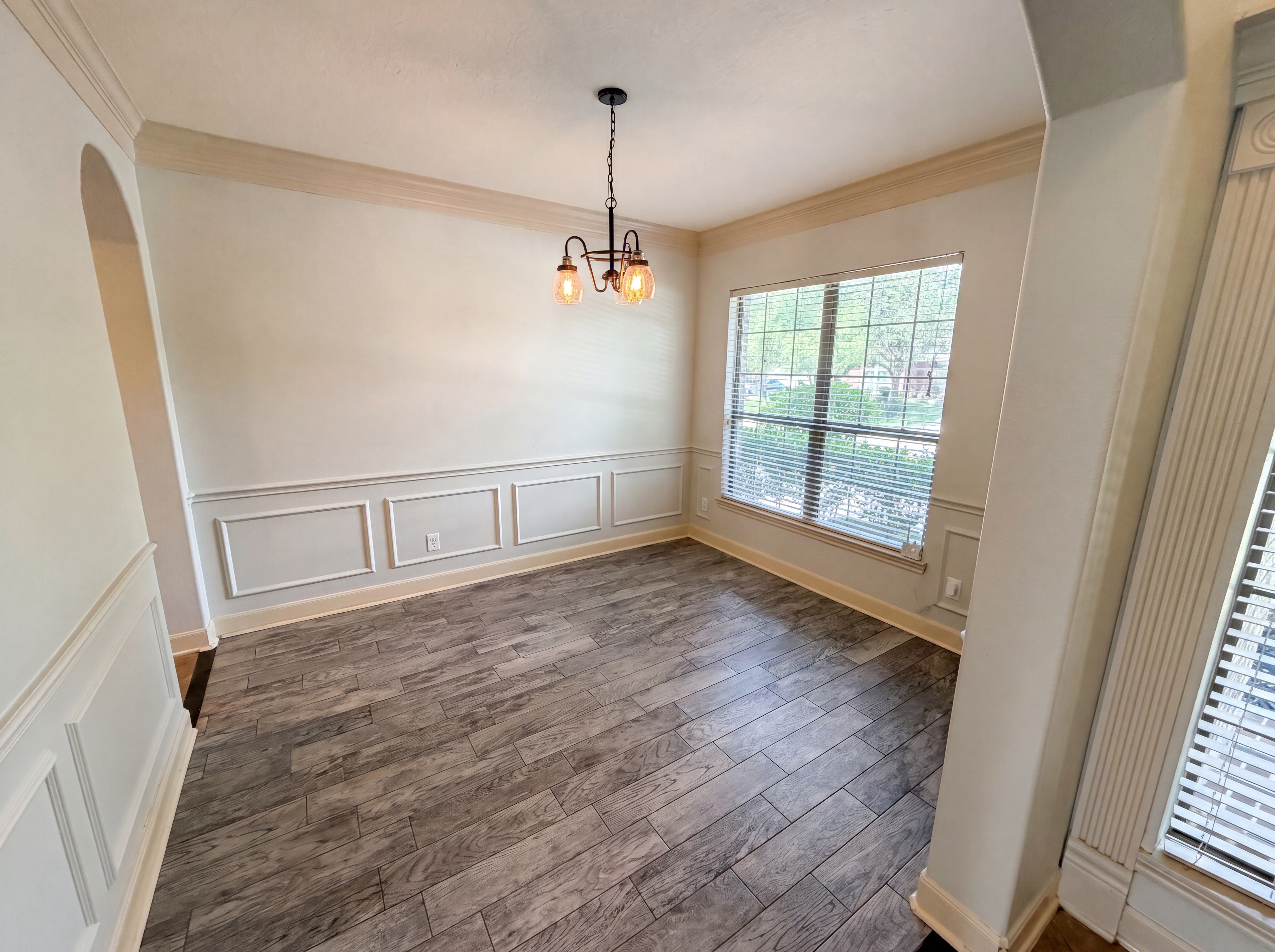 Photo 12 of 36 of 15822 Maple Shores Dr, Houston, TX