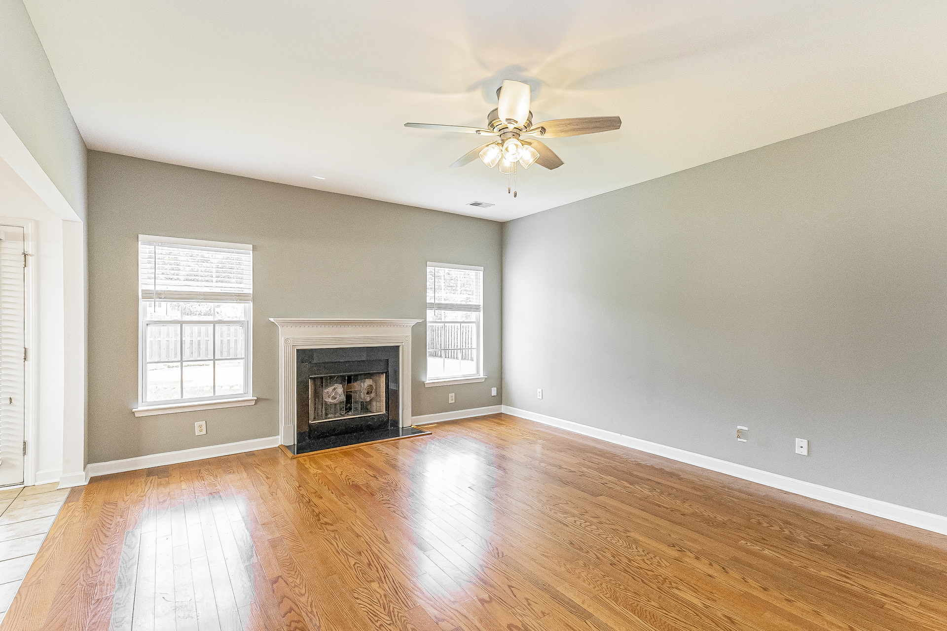 Photo 2 of 22 of 1019 Sterling Ln, Summerville, SC