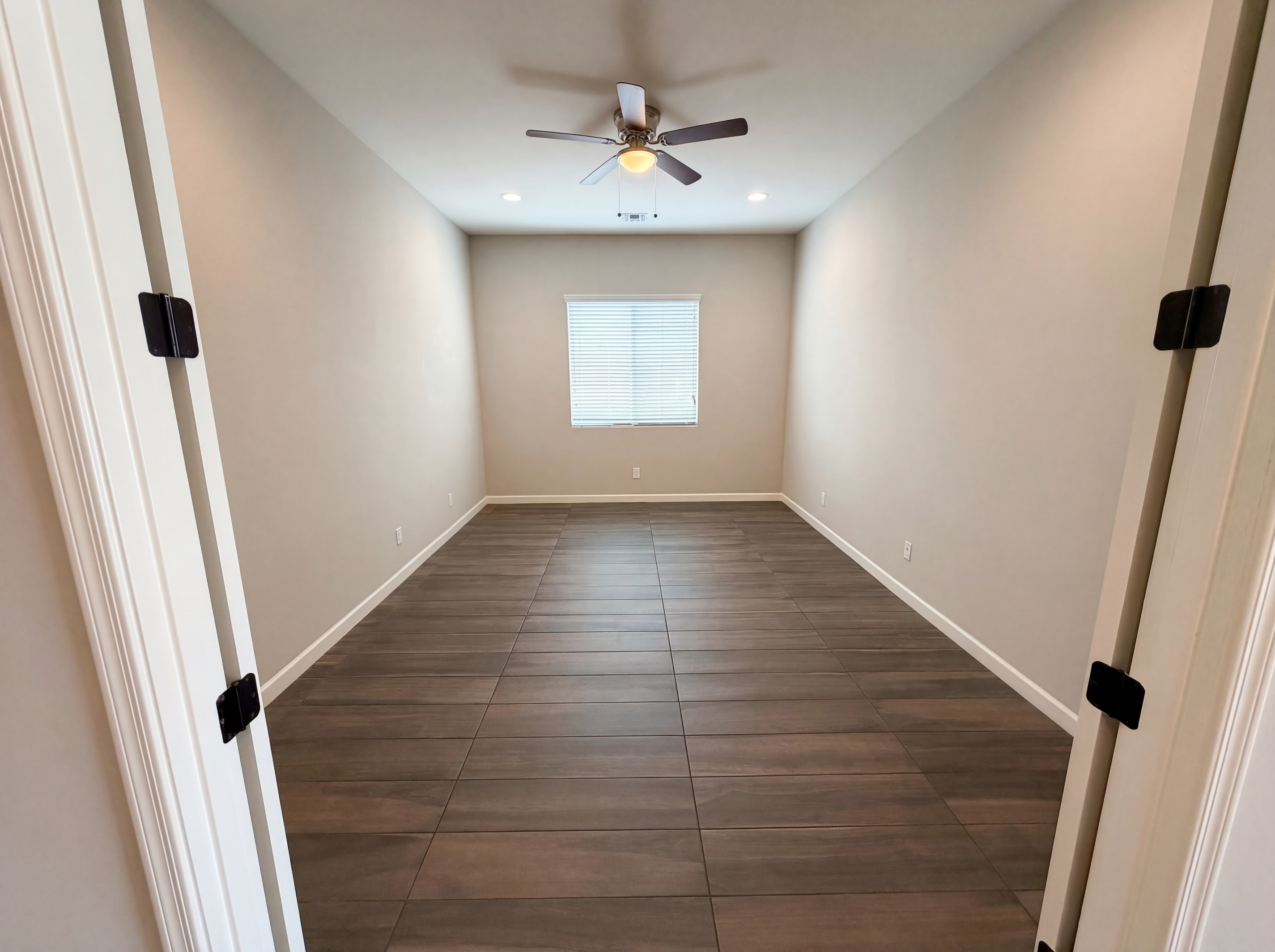 Photo 13 of 41 of 13724 W Harvest Ave, Litchfield Park, AZ