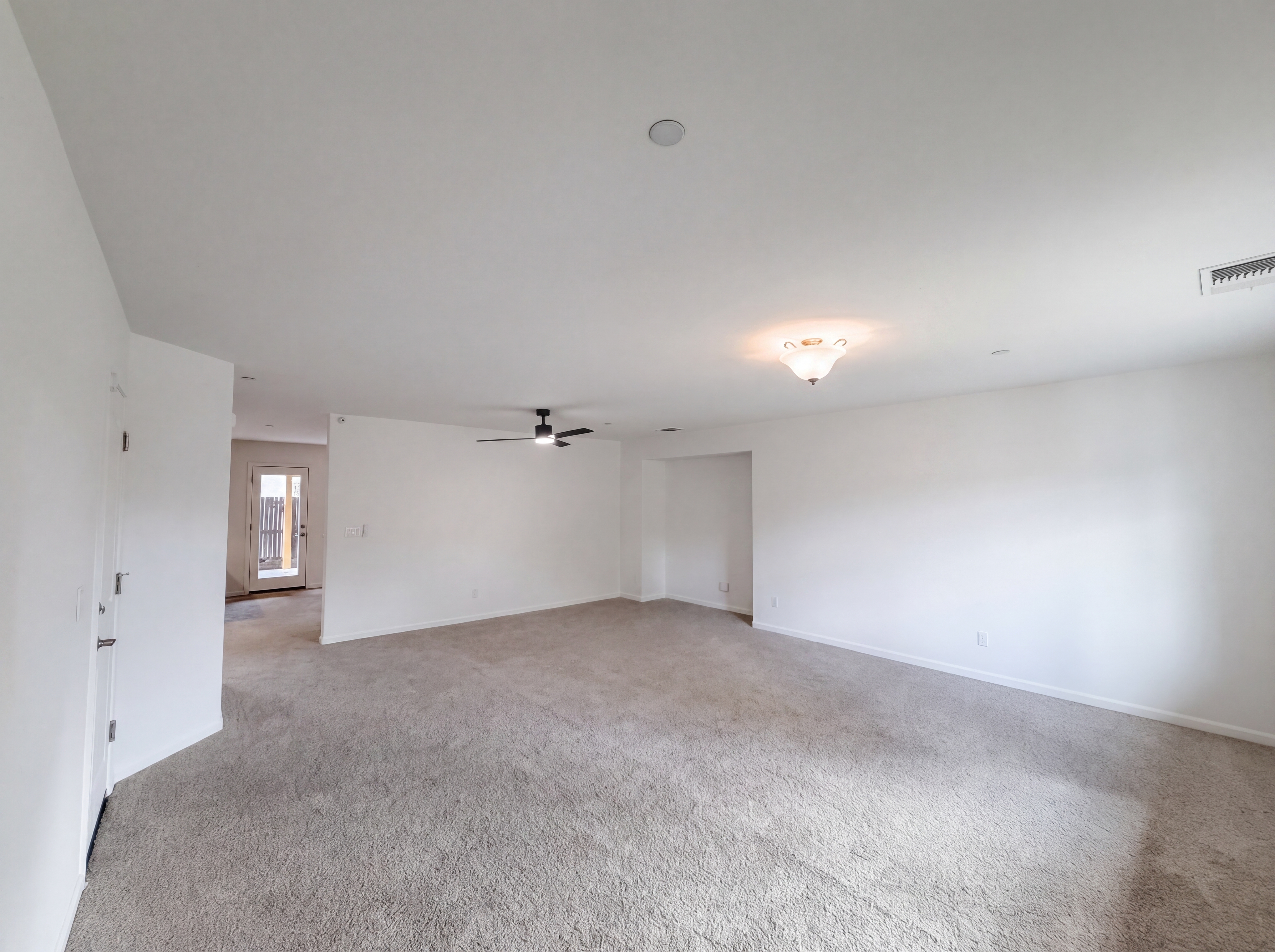 Photo 6 of 37 of 251 Sugnet Way, Sacramento, CA