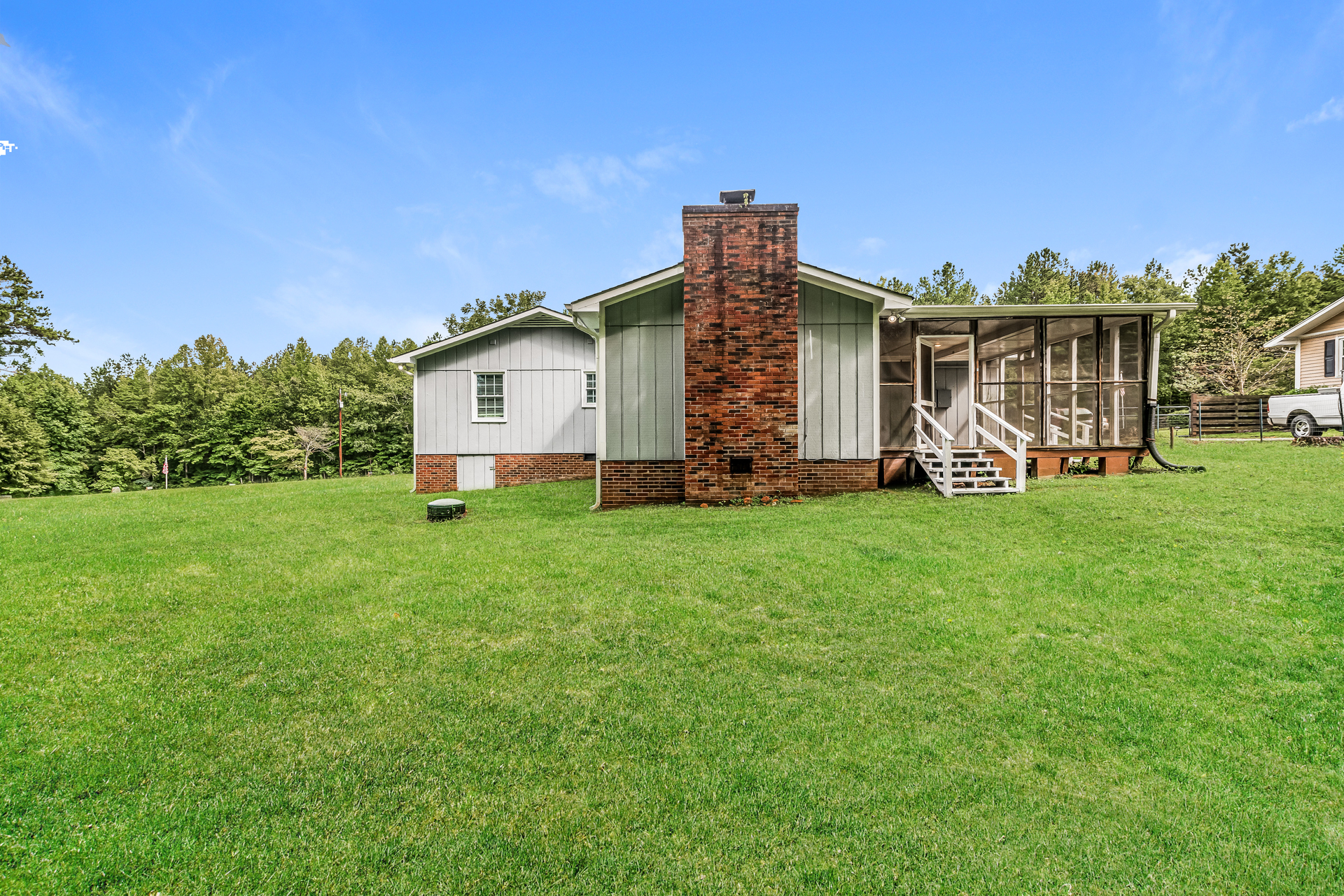 Photo 5 of 21 of 4685 Dorsey Rd, Oxford, NC
