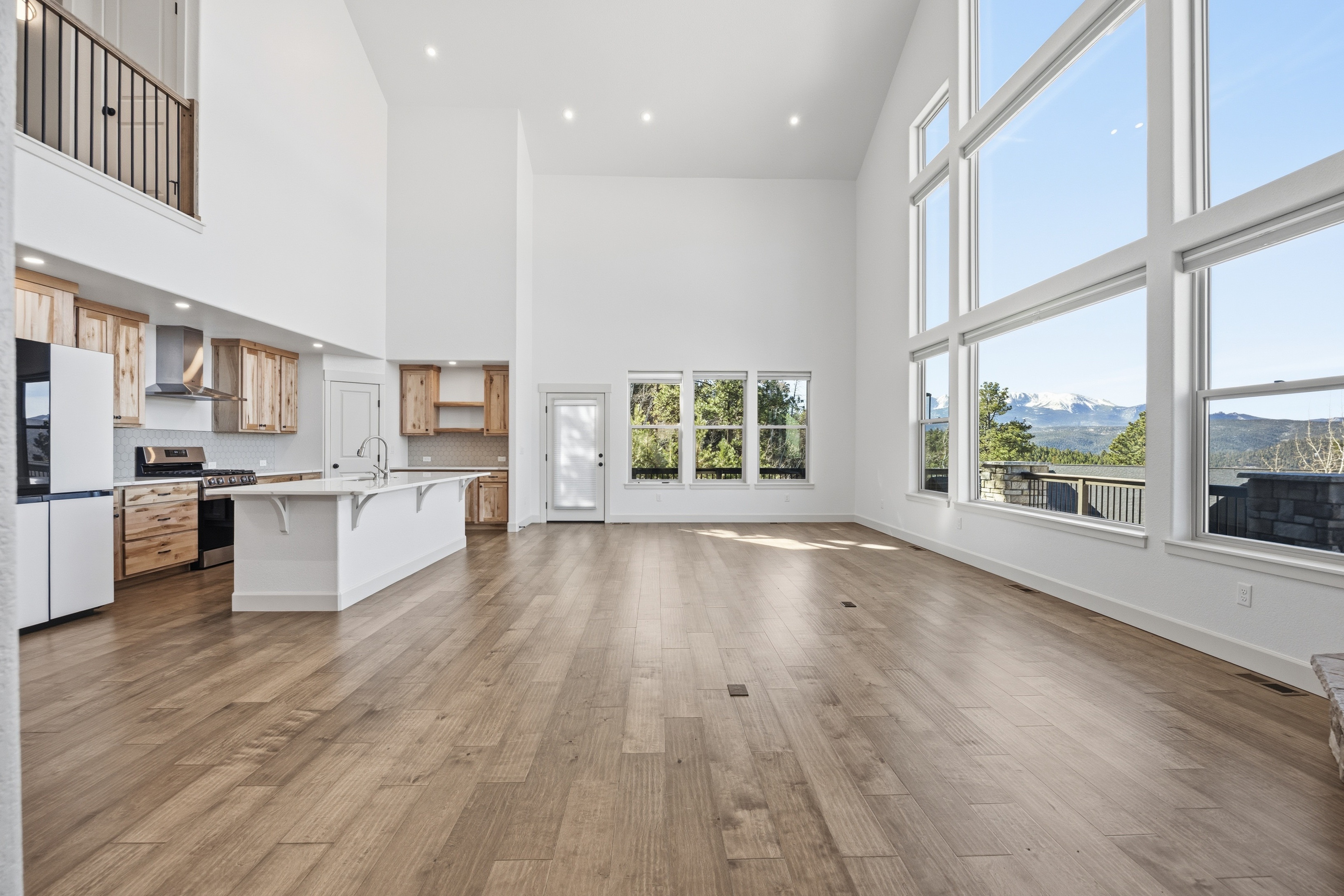 Photo 9 of 47 of 1015 Locklin Way, Woodland Park, CO