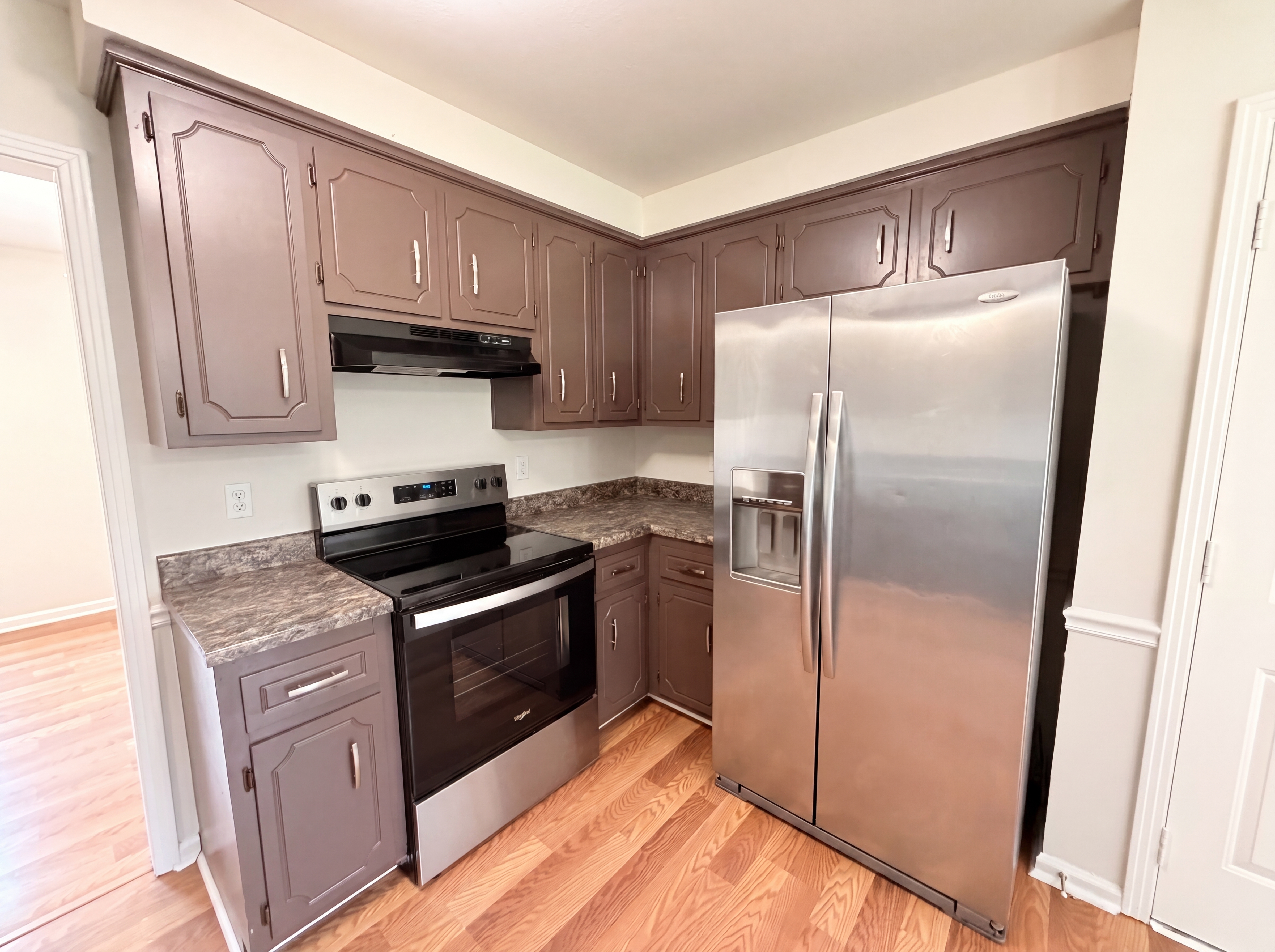 Photo 9 of 24 of 3402 Chaney Ln, Clarksville, TN