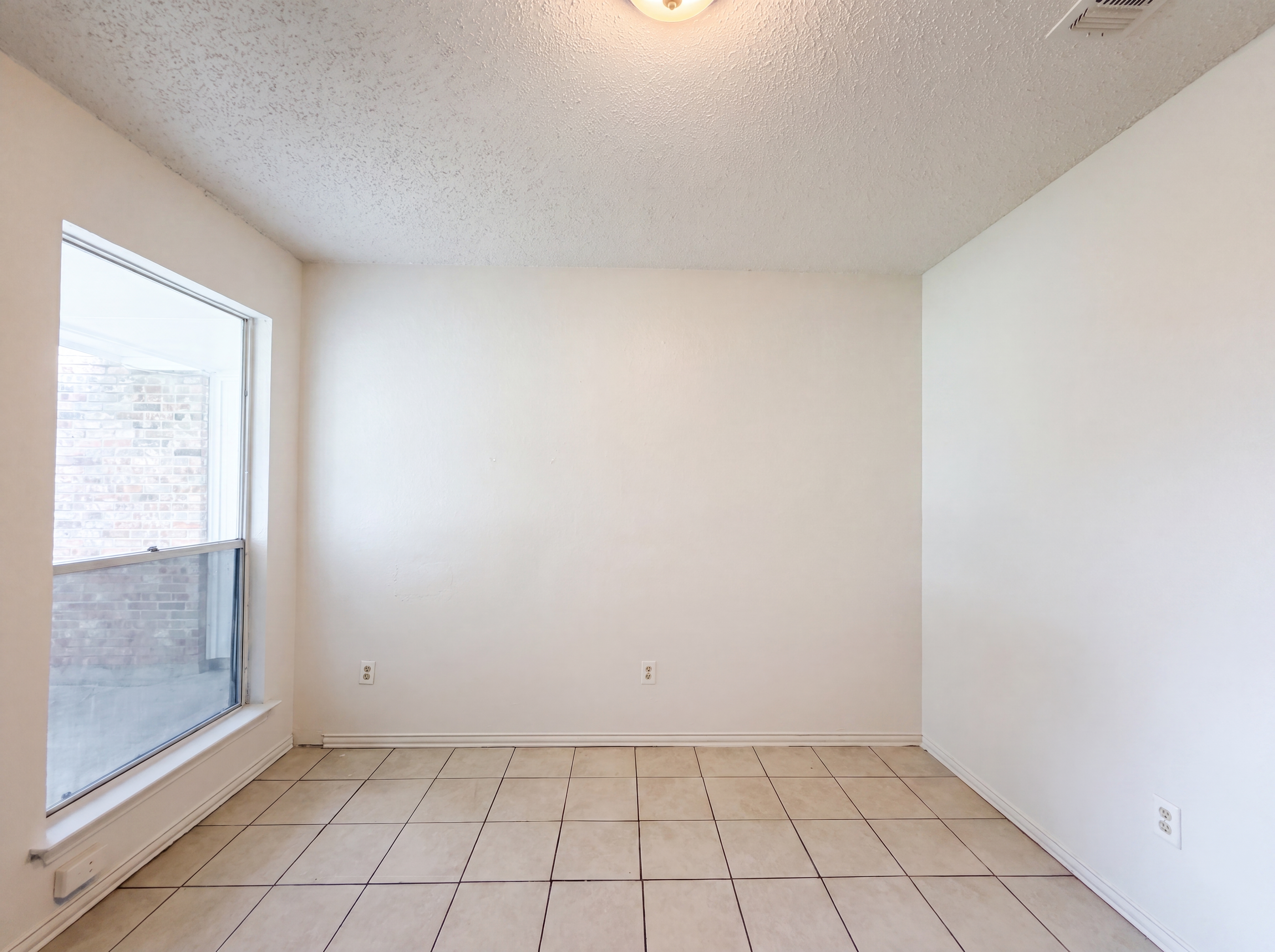 Photo 12 of 16 of 1803 Frontier Trl, Round Rock, TX