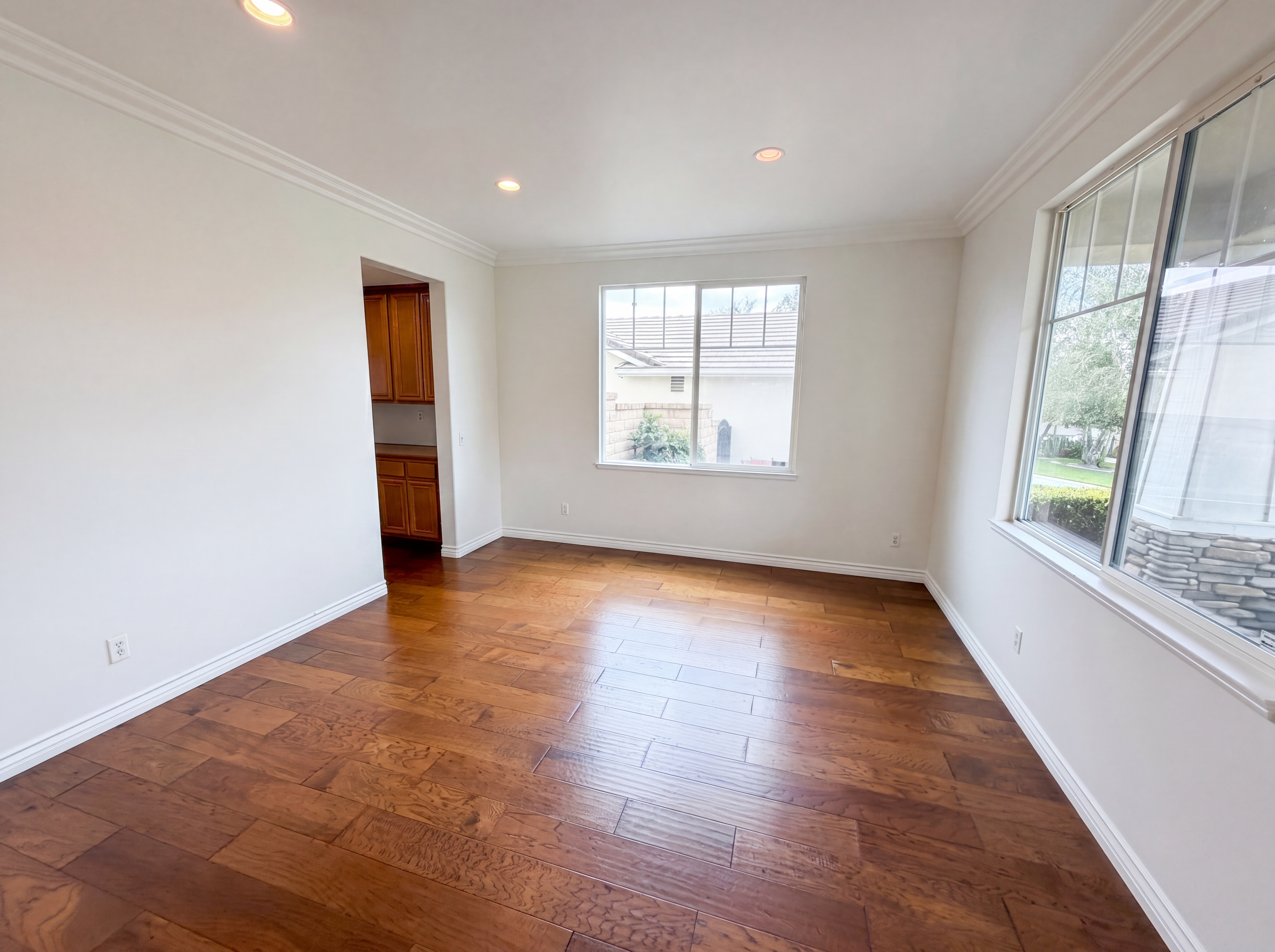Photo 13 of 40 of 5737 Rosecroft Ct, Rancho Cucamonga, CA