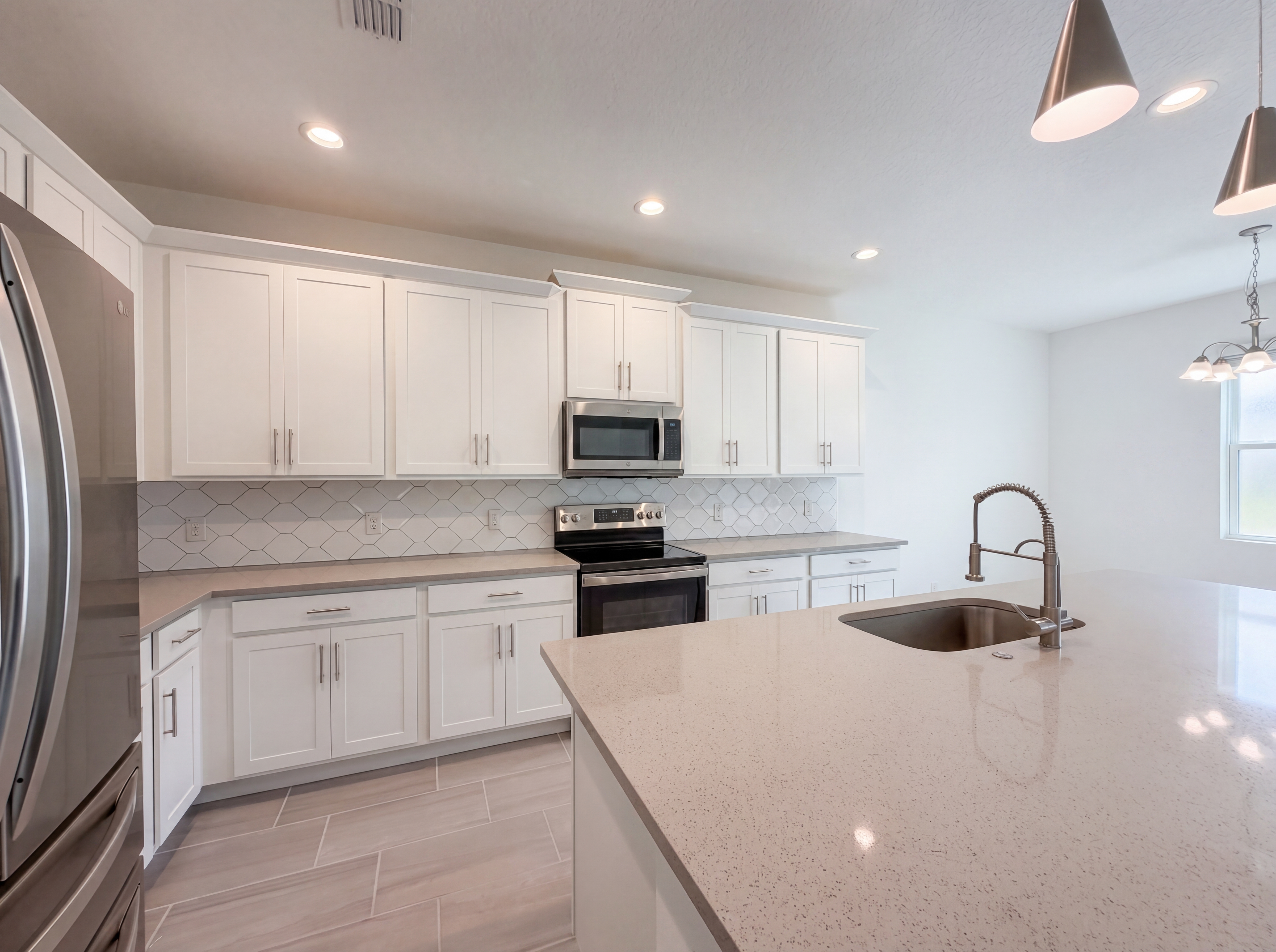 Photo 9 of 22 of 7725 Scicli Way, Clermont, FL