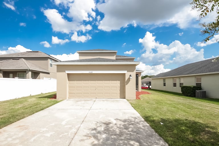 Photo 5 of 24 - 2122 Sunbow Ave, Apopka, FL 32703