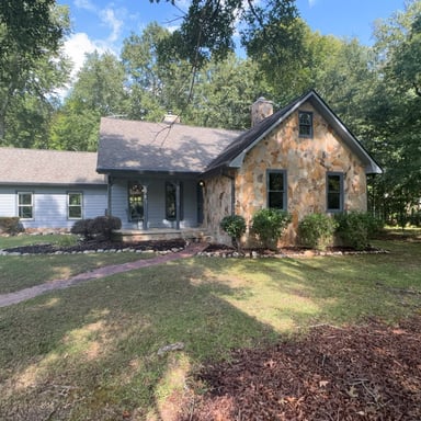Property photo 1 of 100 Joshua Pl