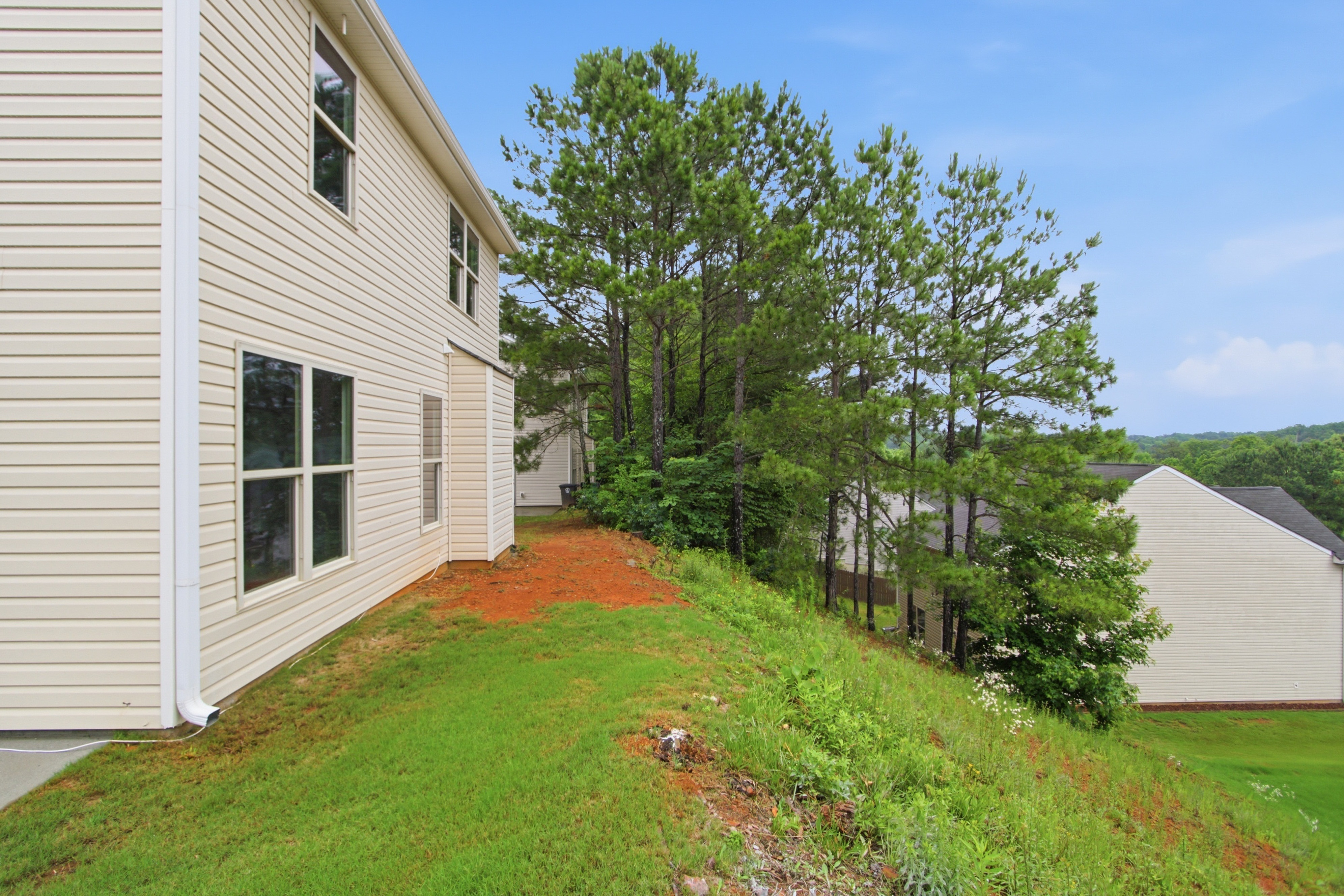 Photo 29 of 31 of 7130 Creeksong Dr, Douglasville, GA
