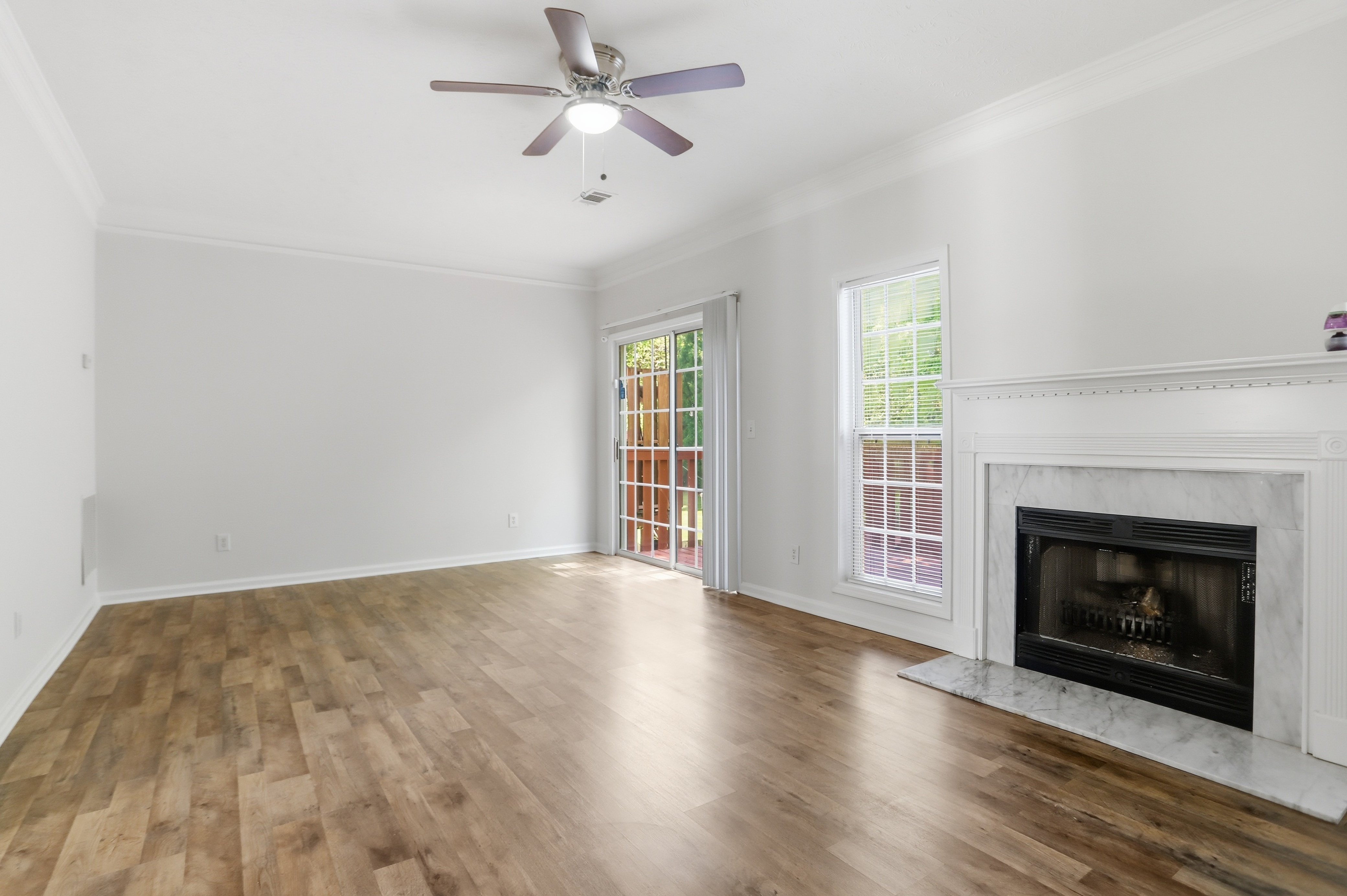 Photo 3 of 29 of 205 Abbotts Mill Dr, Johns Creek, GA