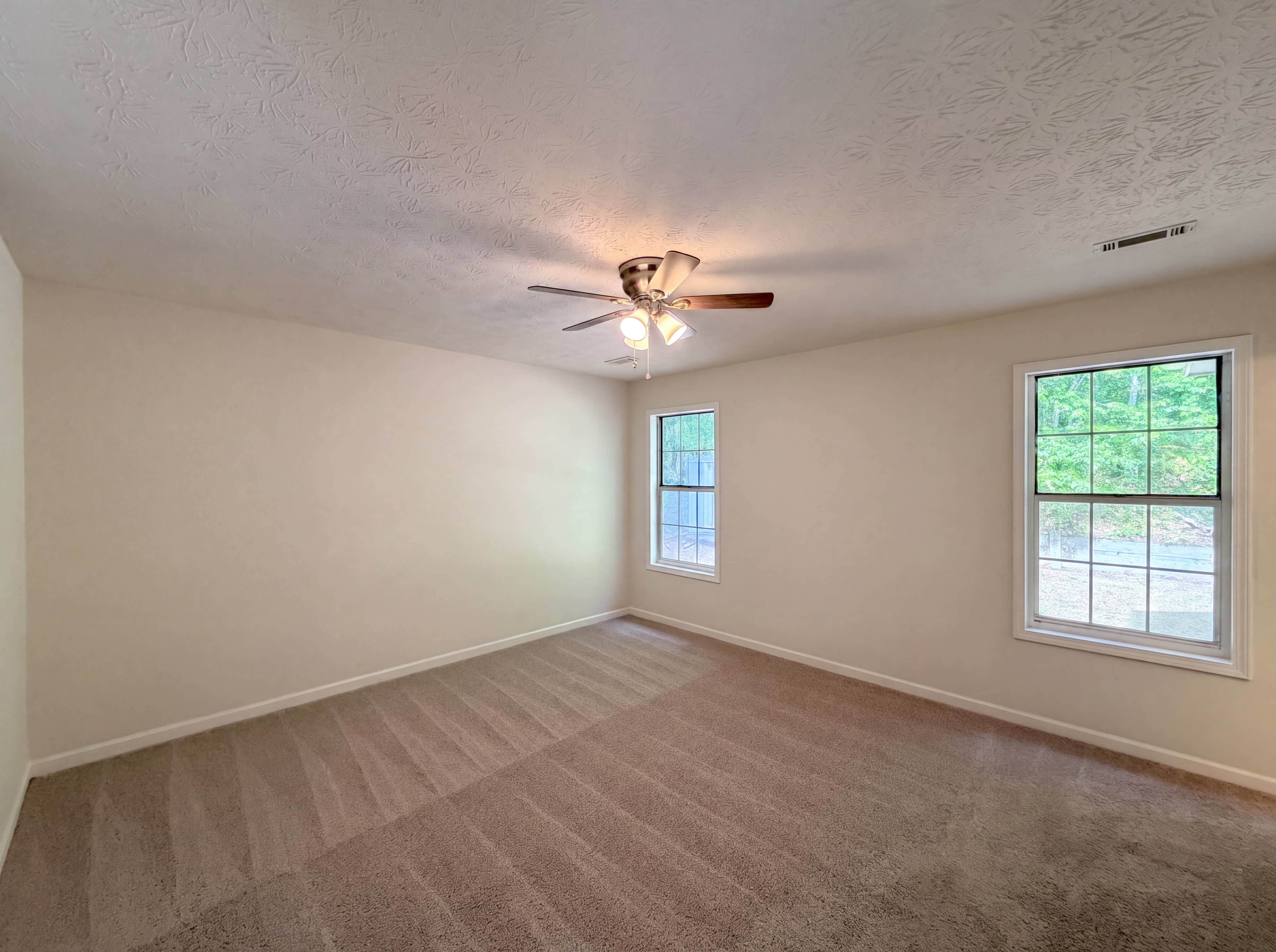 Photo 15 of 22 of 430 Cornwallis Way, Fayetteville, GA
