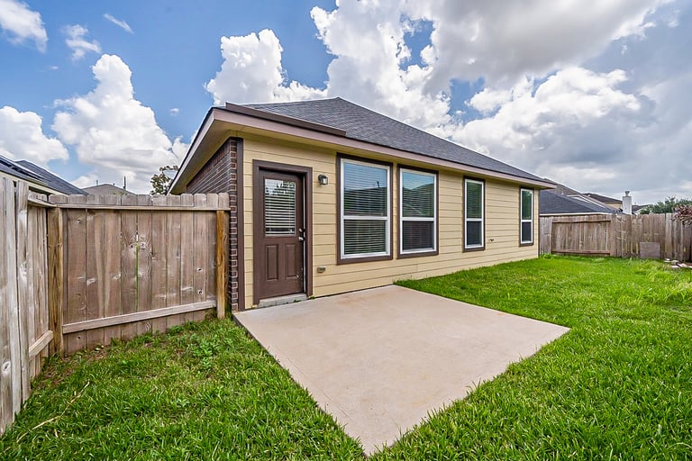 Photo 7 of 24 - 24627 Colonial Maple Dr, Katy, TX 77493