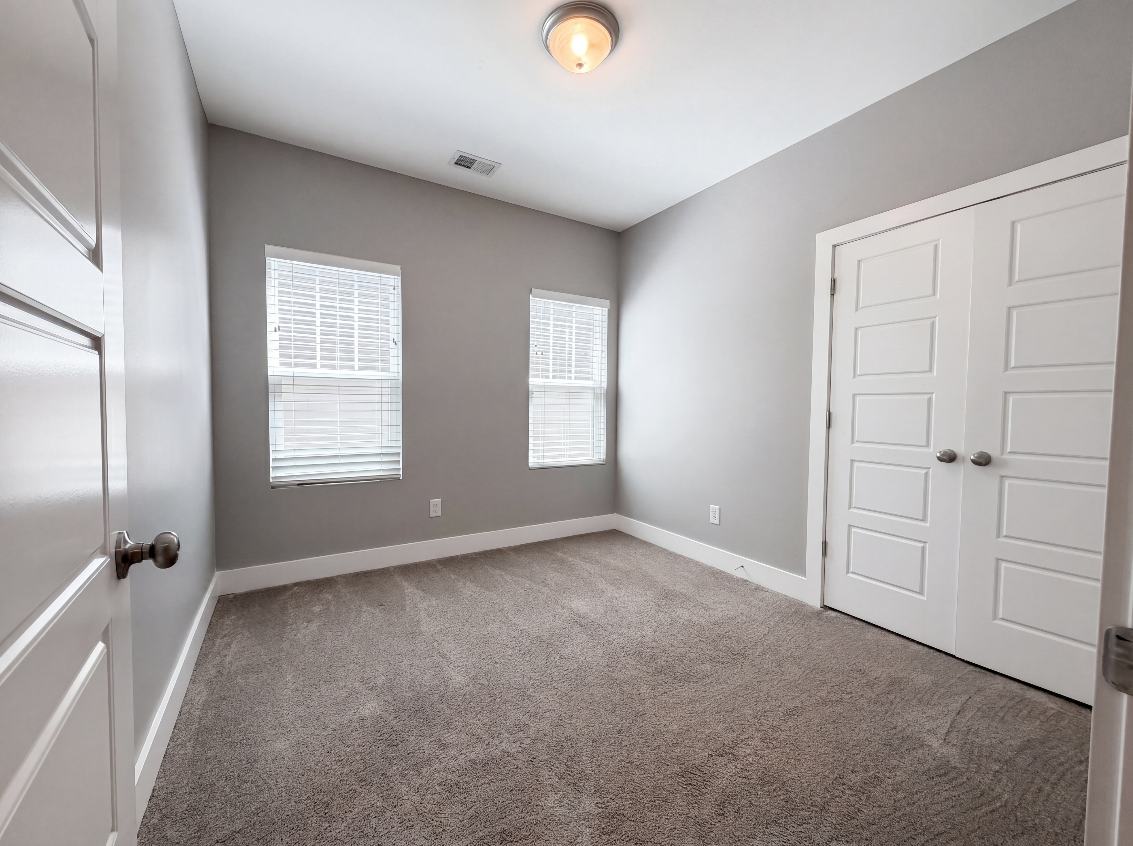 Photo 13 of 19 of 227A Hillcrest Dr, Madison, TN