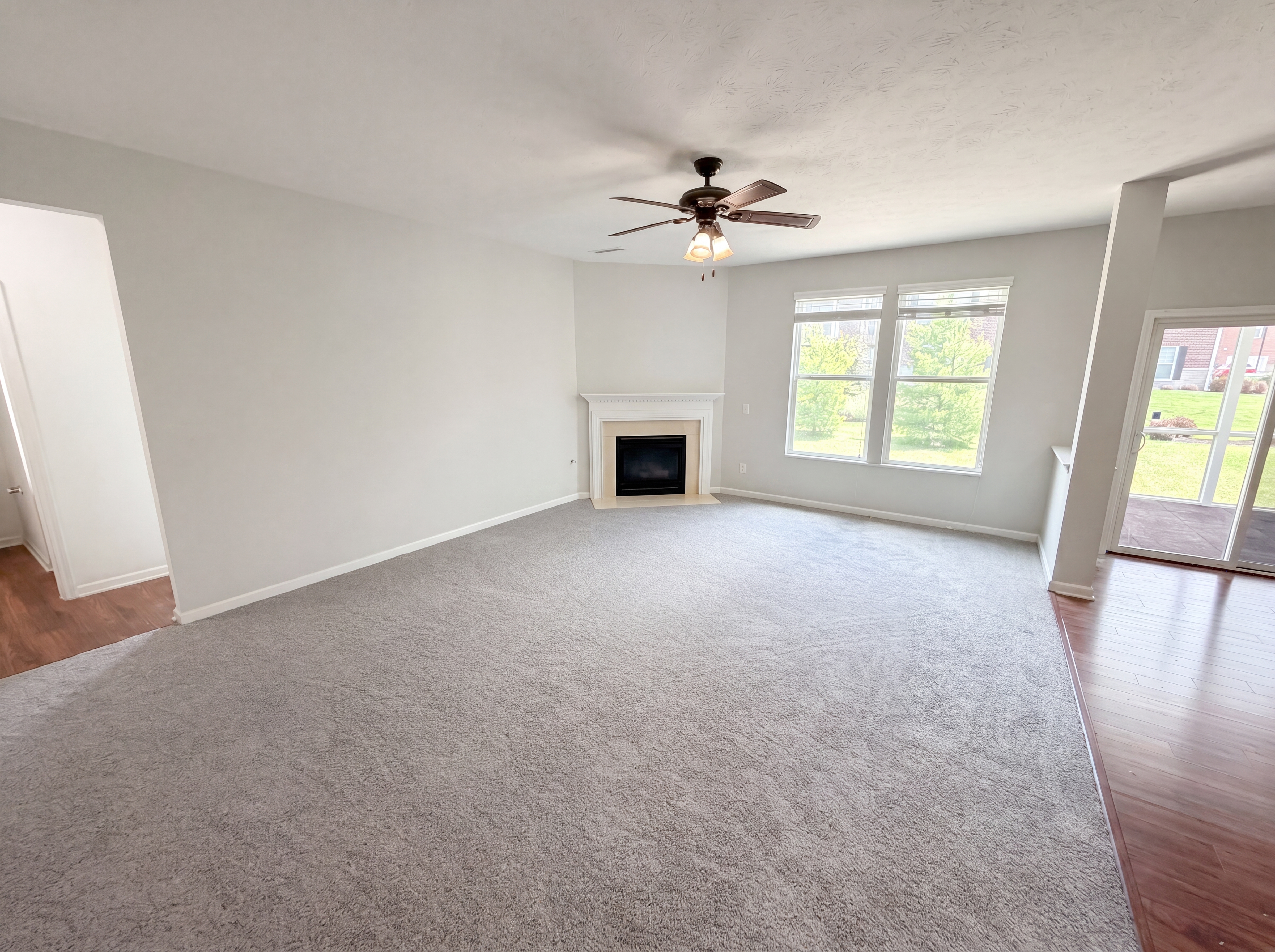 Photo 3 of 30 of 15188 Brantley Ln, Noblesville, IN
