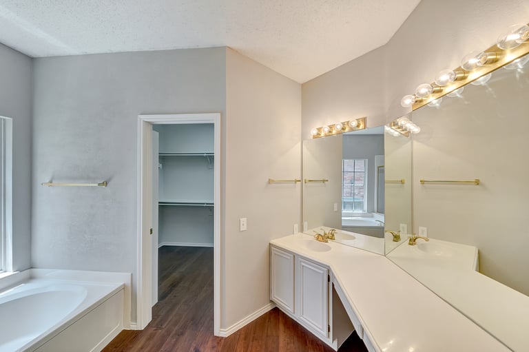 Photo 18 of 29 - 4719 Lennon Ave, Arlington, TX 76016
