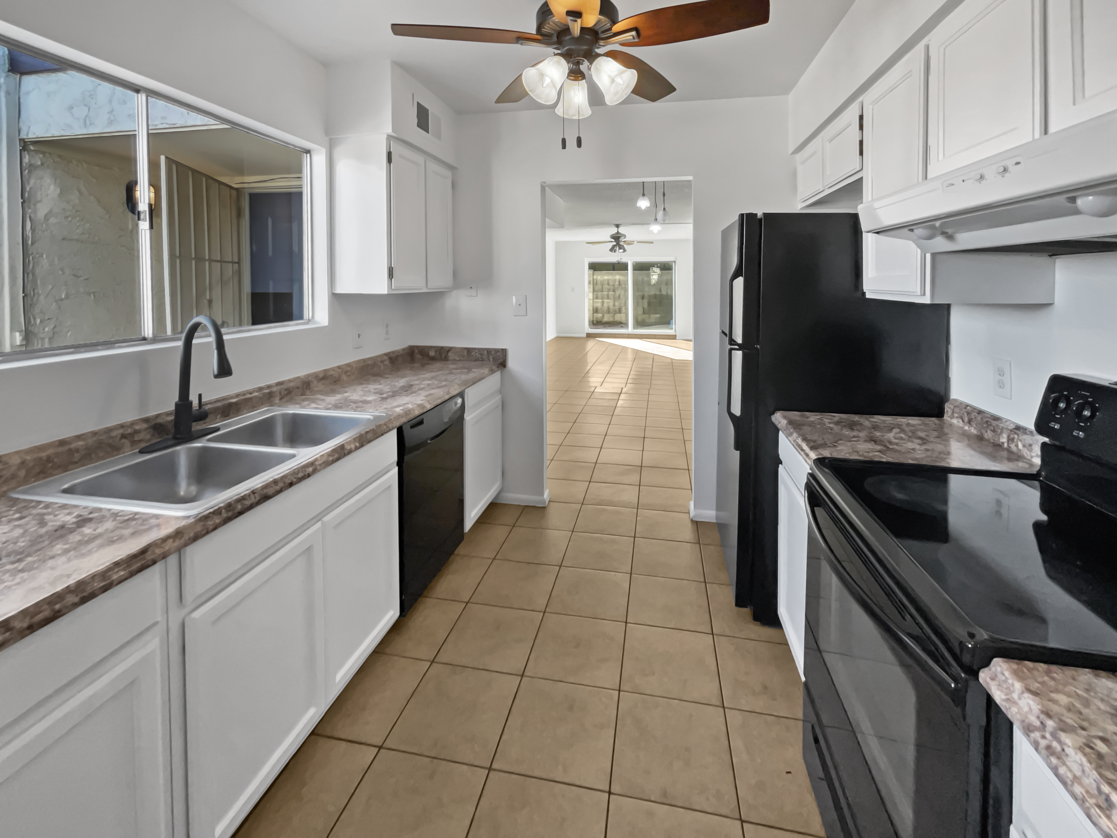 Photo 10 of 20 of 3007 W Redfield Rd, Phoenix, AZ