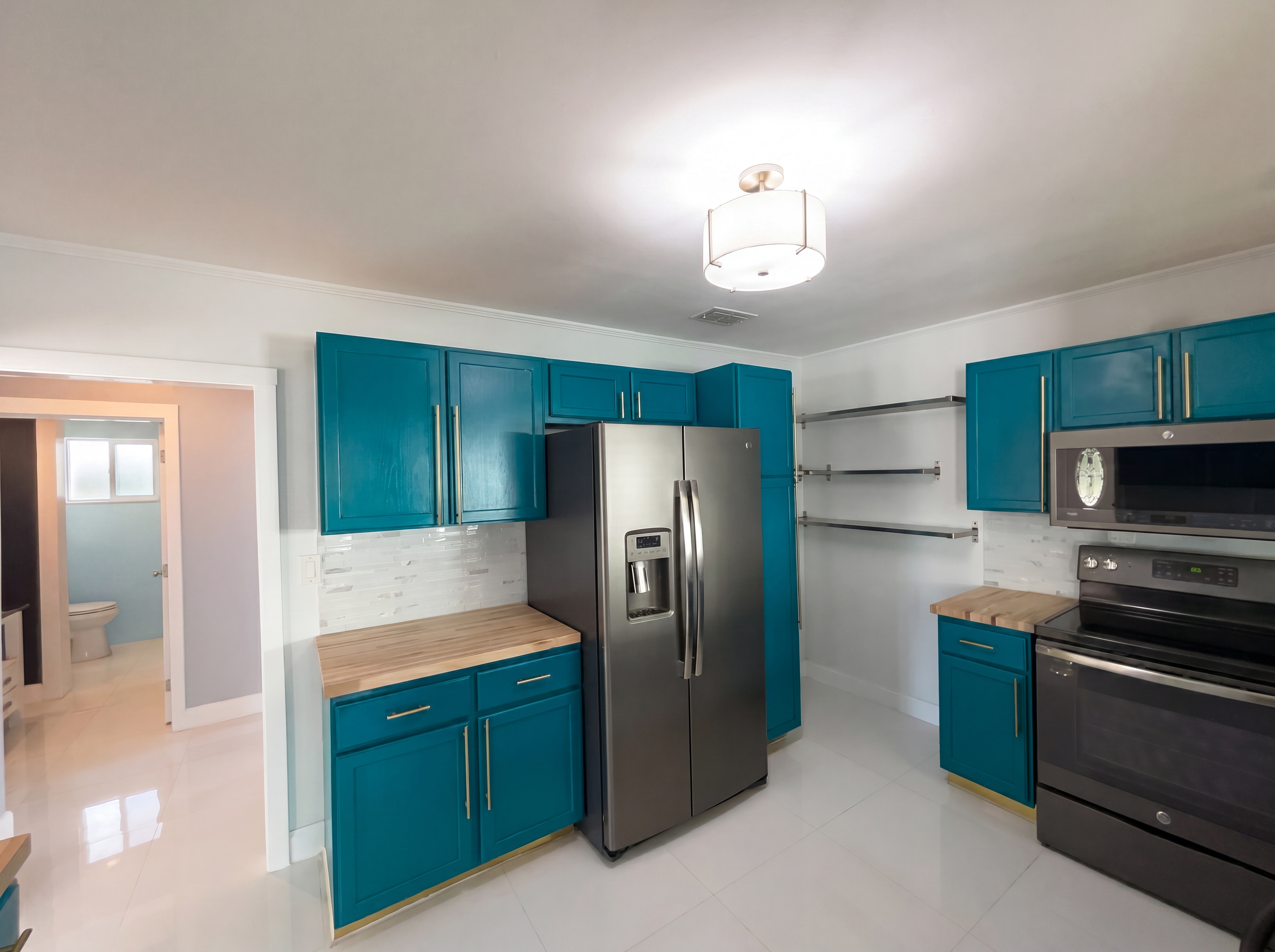 Photo 11 of 42 of 302 E Drury Ave, Kissimmee, FL