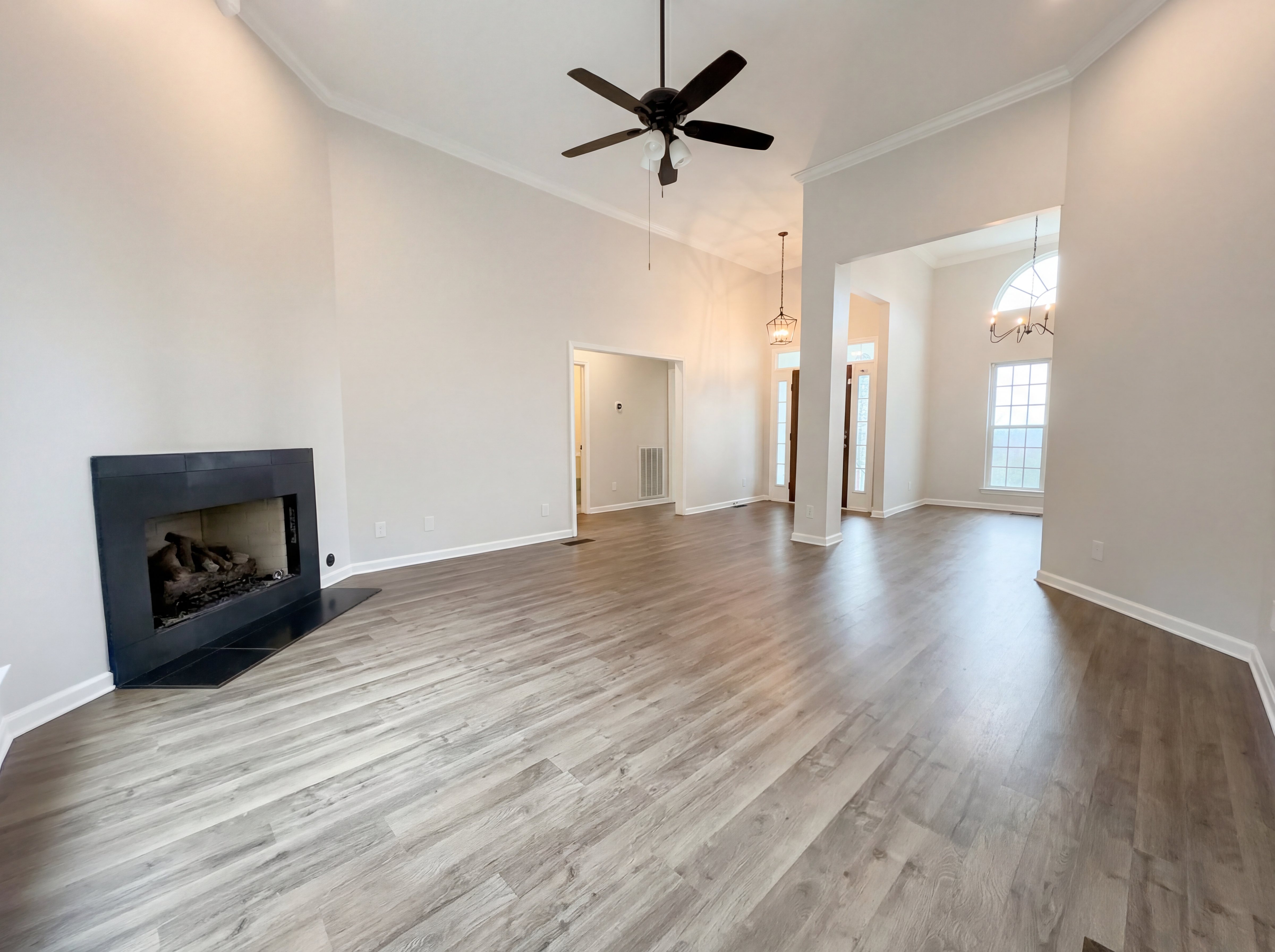 Photo 3 of 18 of 1250 Lakeside Dr, McCalla, AL