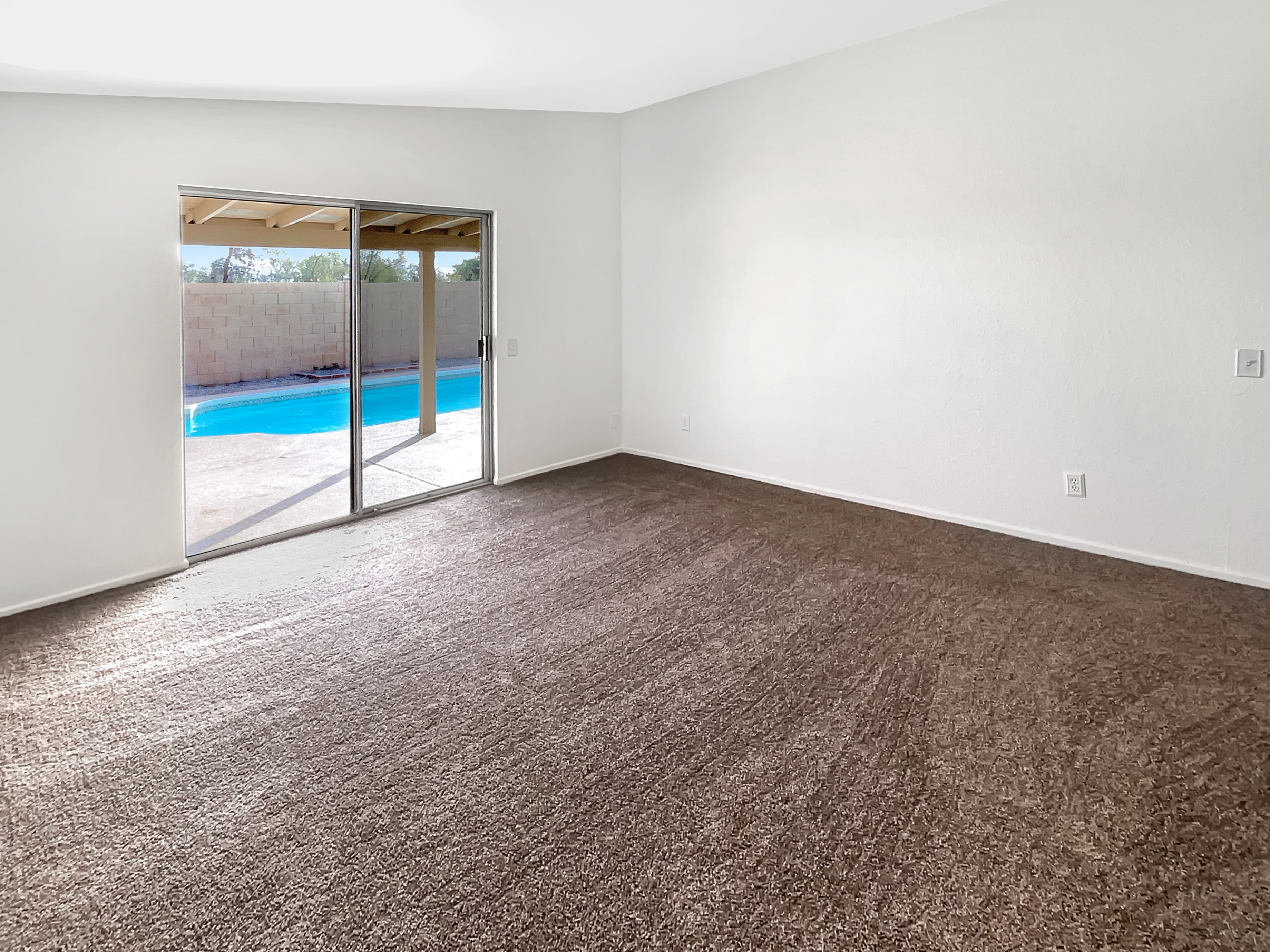 Photo 12 of 19 of 2015 N Villas Ln, Chandler, AZ