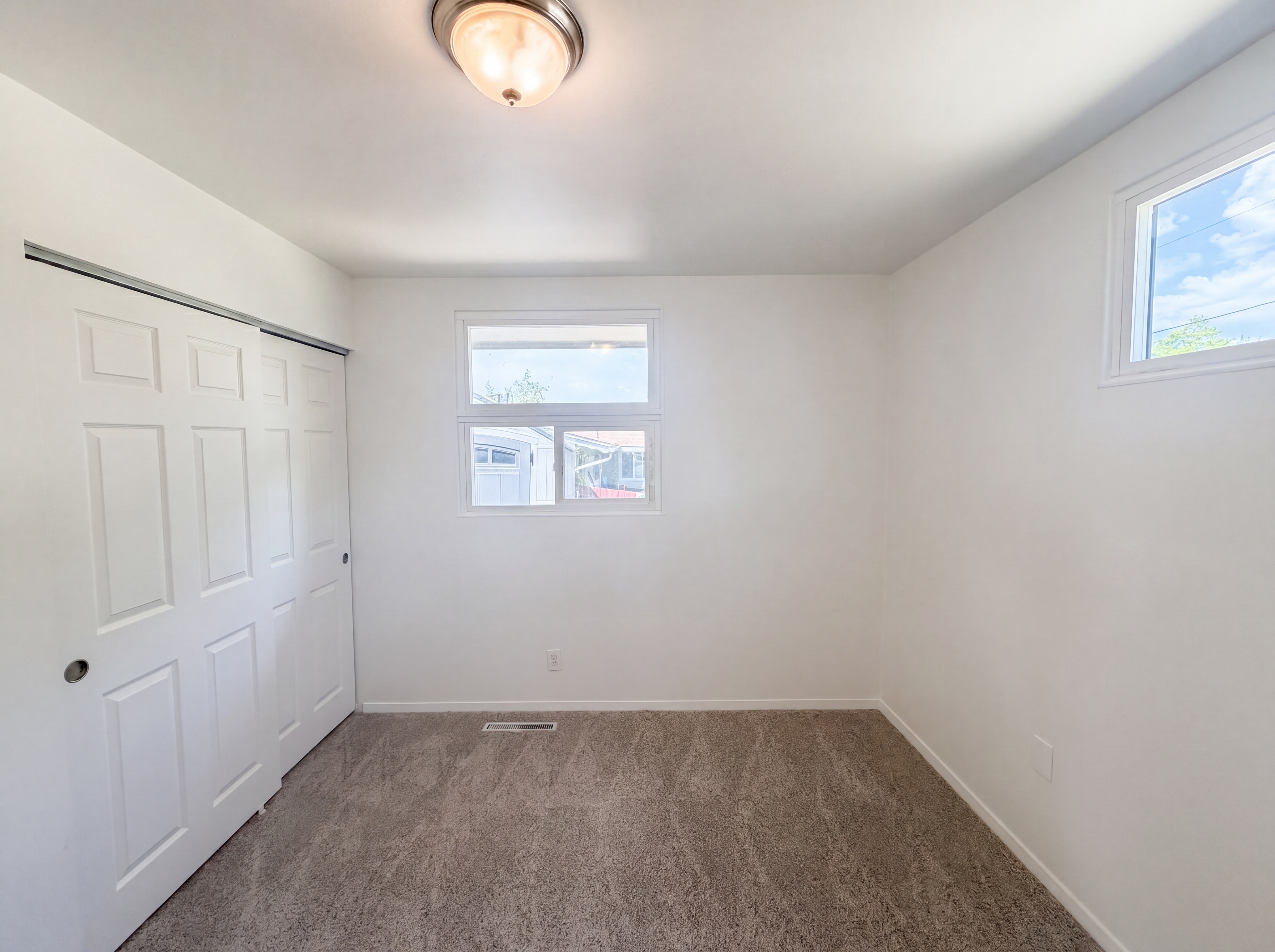 Photo 11 of 18 of 541 Del Norte St, Denver, CO